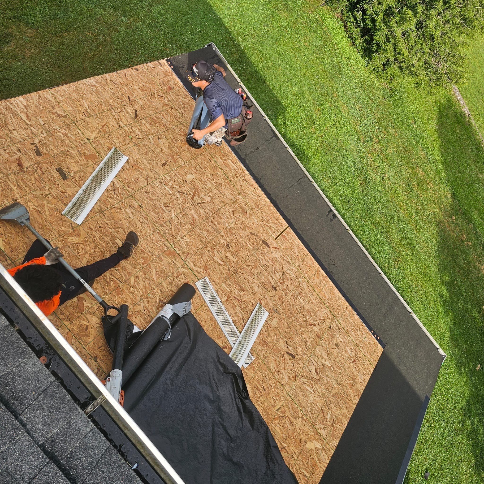 Residential Roofing Installation using GAF Timberline HDZ Charcoal by Rainstoppers Roofing