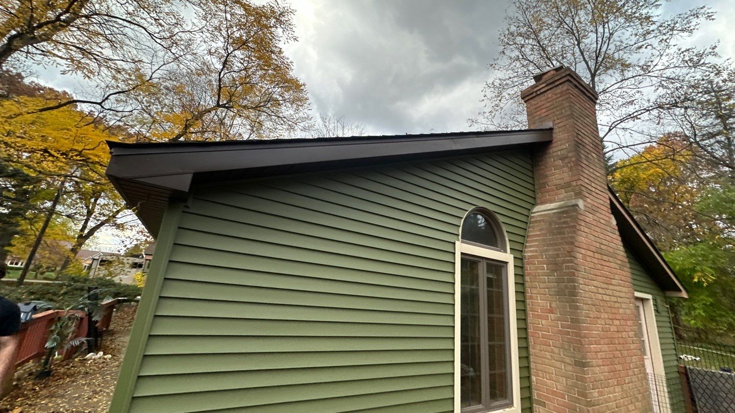 Siding Replacement using CertainTeed Restoration Classis D4 by 180 Contractors
