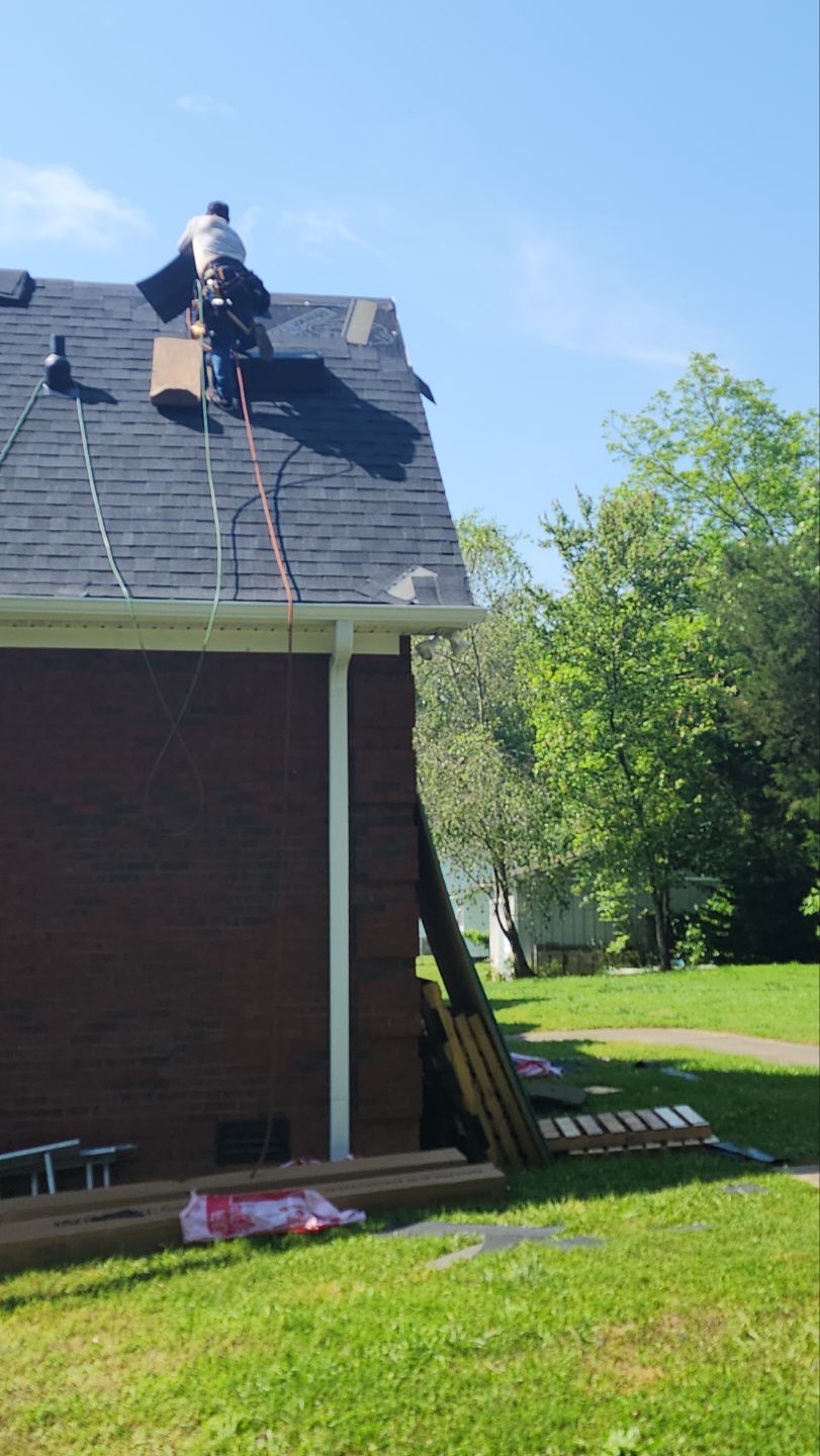 Residential Roofing Installation using Owens Corning® Oakridge Onyx Black by Indigo State Roofing