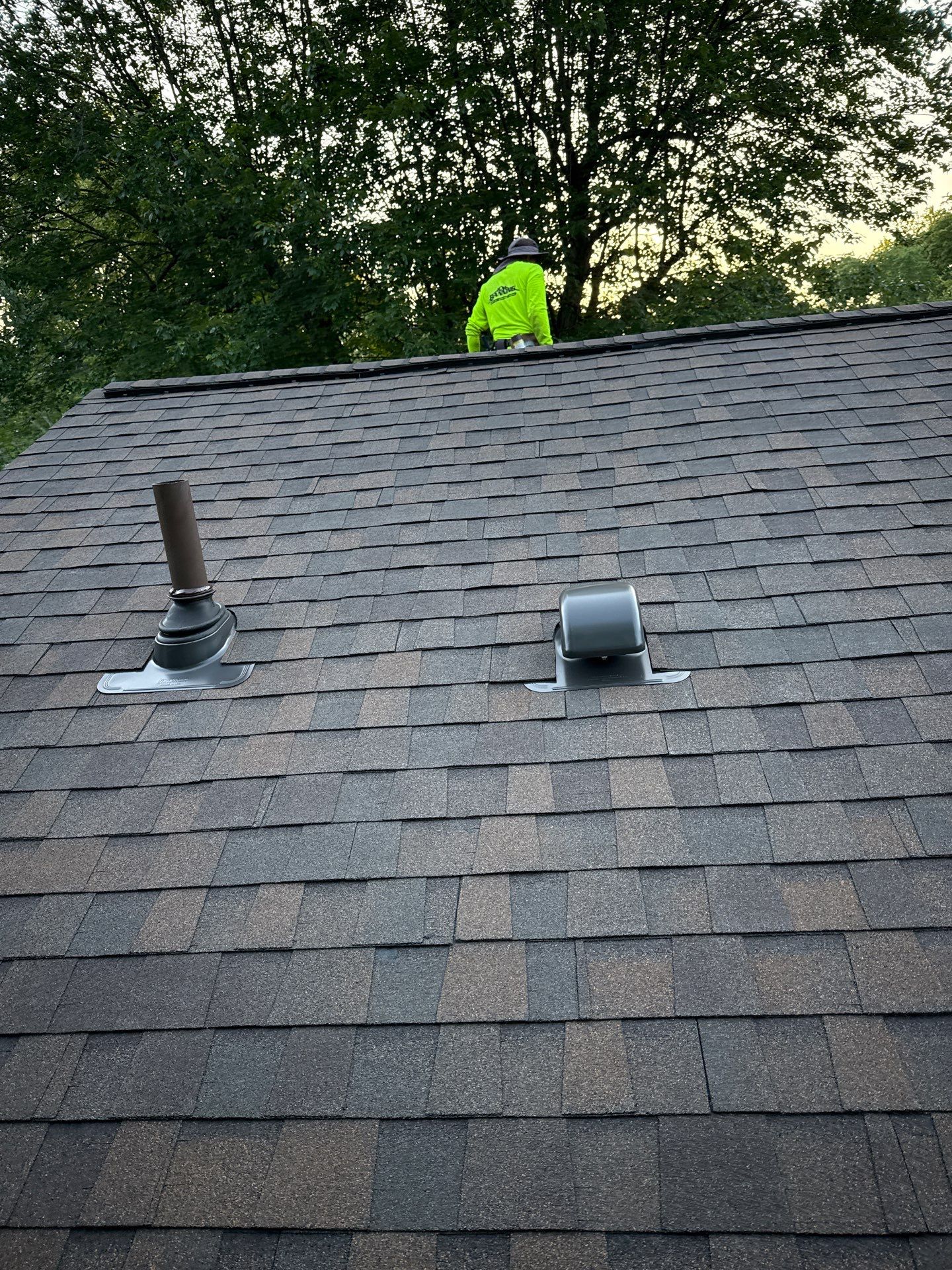 West Springfield: Residential Roof Replacement with CertainTeed Landmark in Heather Blend by RM Banning, Inc.