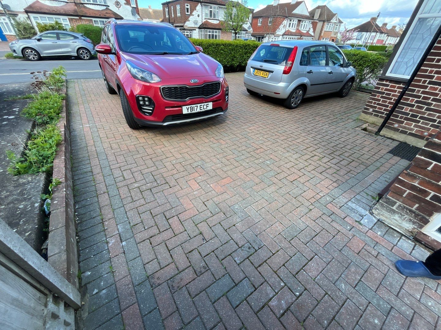 Driveway And Patio Clean using Honda 21lt High Pressure Machine by Ges Exterior Cleaning ltd