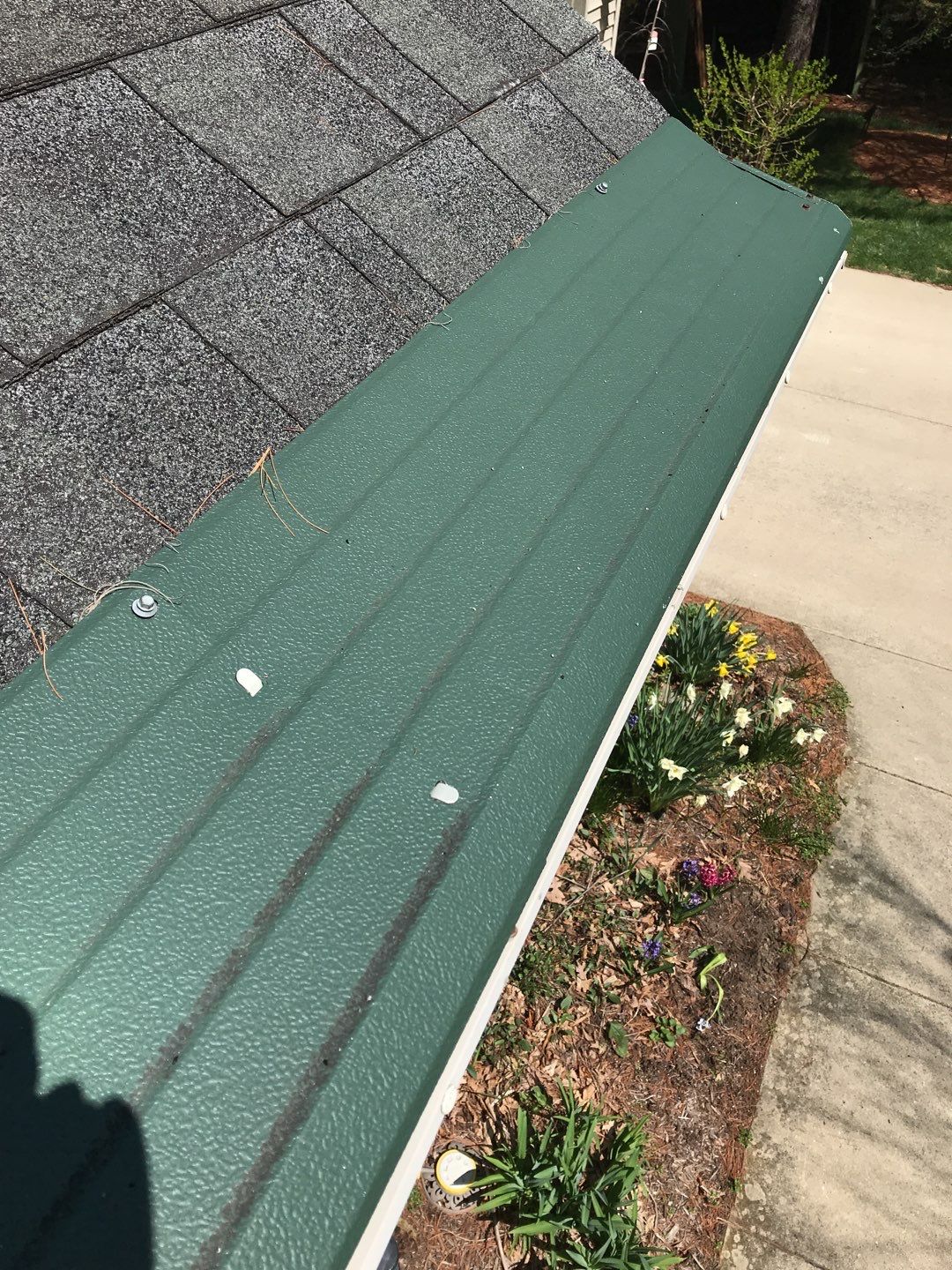 Residential Roofing Installation using Vic West Cedar Creek Shake by 4Ever Metal Roofing
