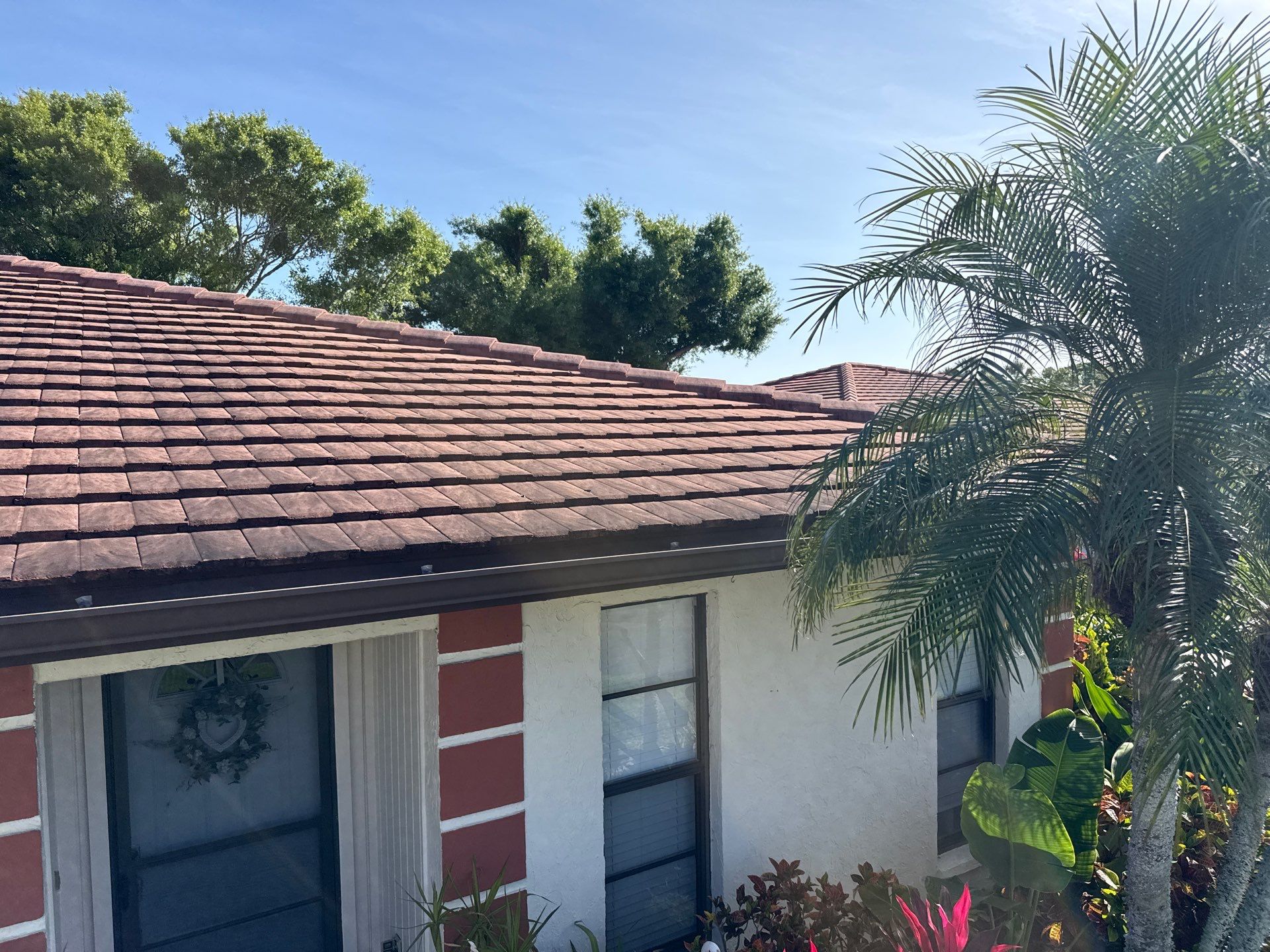Tile Roof Cleaning in Vivienda at Bradenton, FL | No Roof Walking Method by Sunshine AquaWash