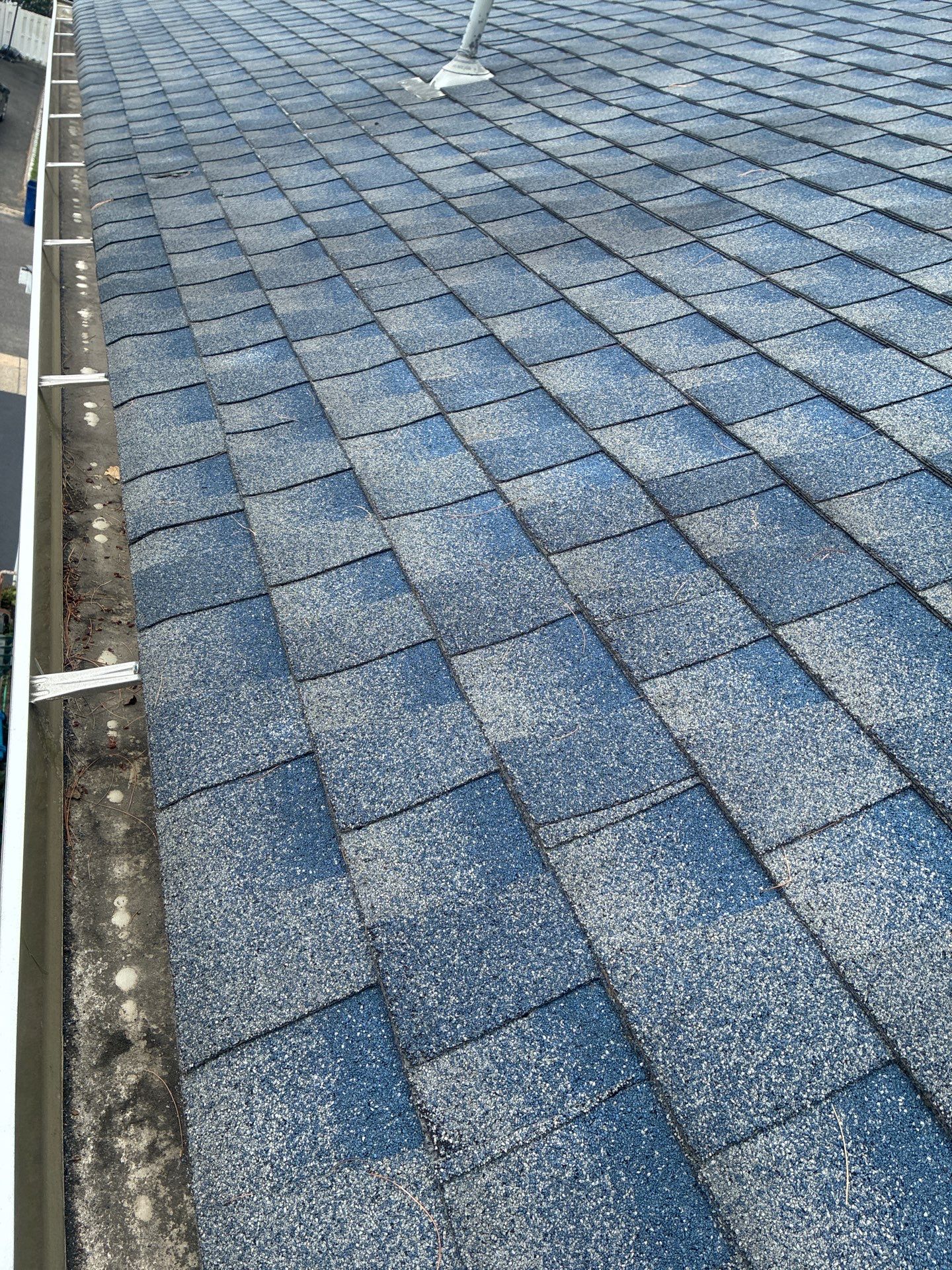 Gutter Cleaning in Tinton Falls, NJ by Clearview Washing