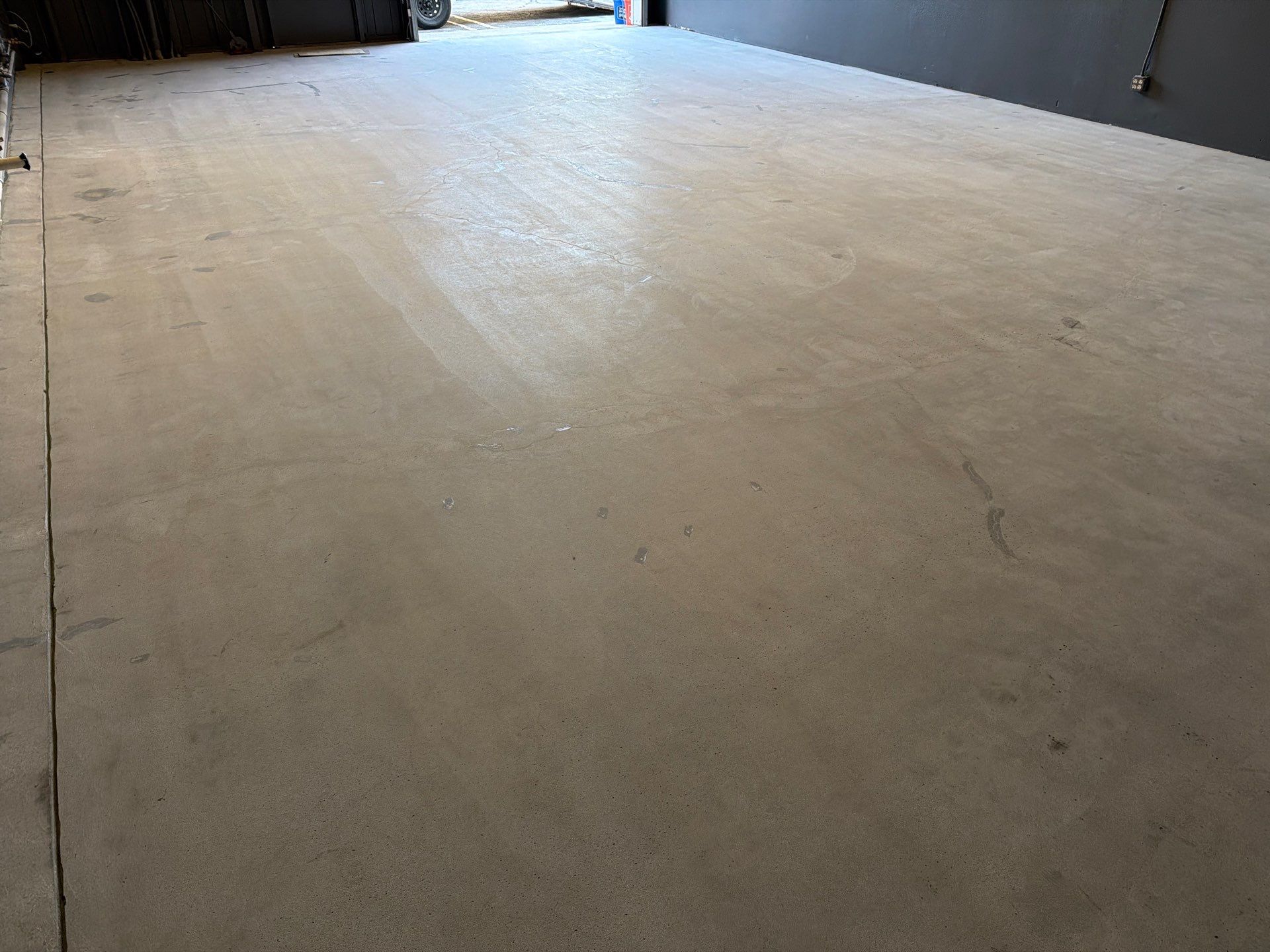 Custom Chip Polyurea Floor Coating for San Luis Obispo Commercial Unit by MGP Coatings