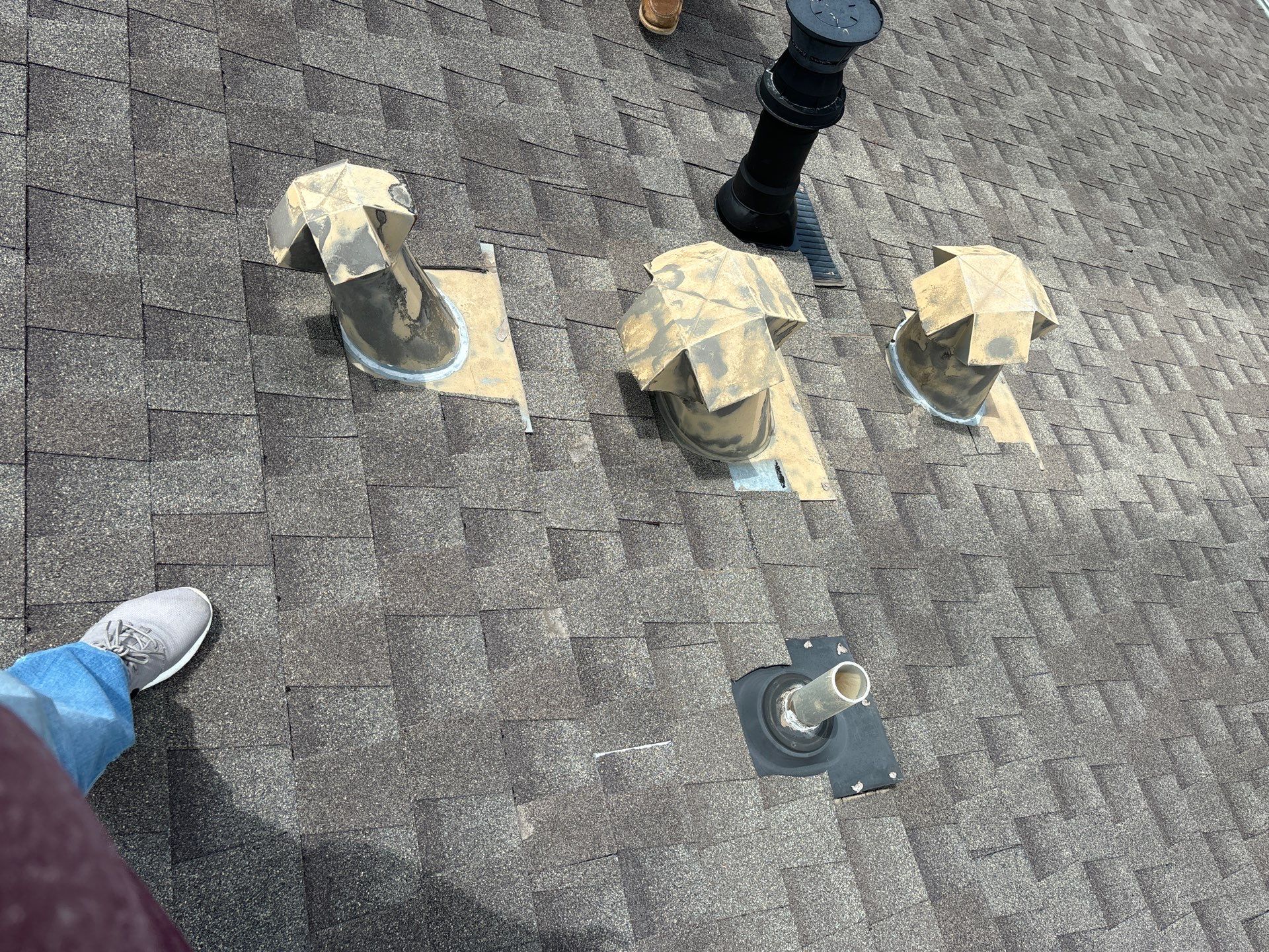 Hail Damage using Owen's Corning Duration (Lifetime) Shingles by Roof Repair Company