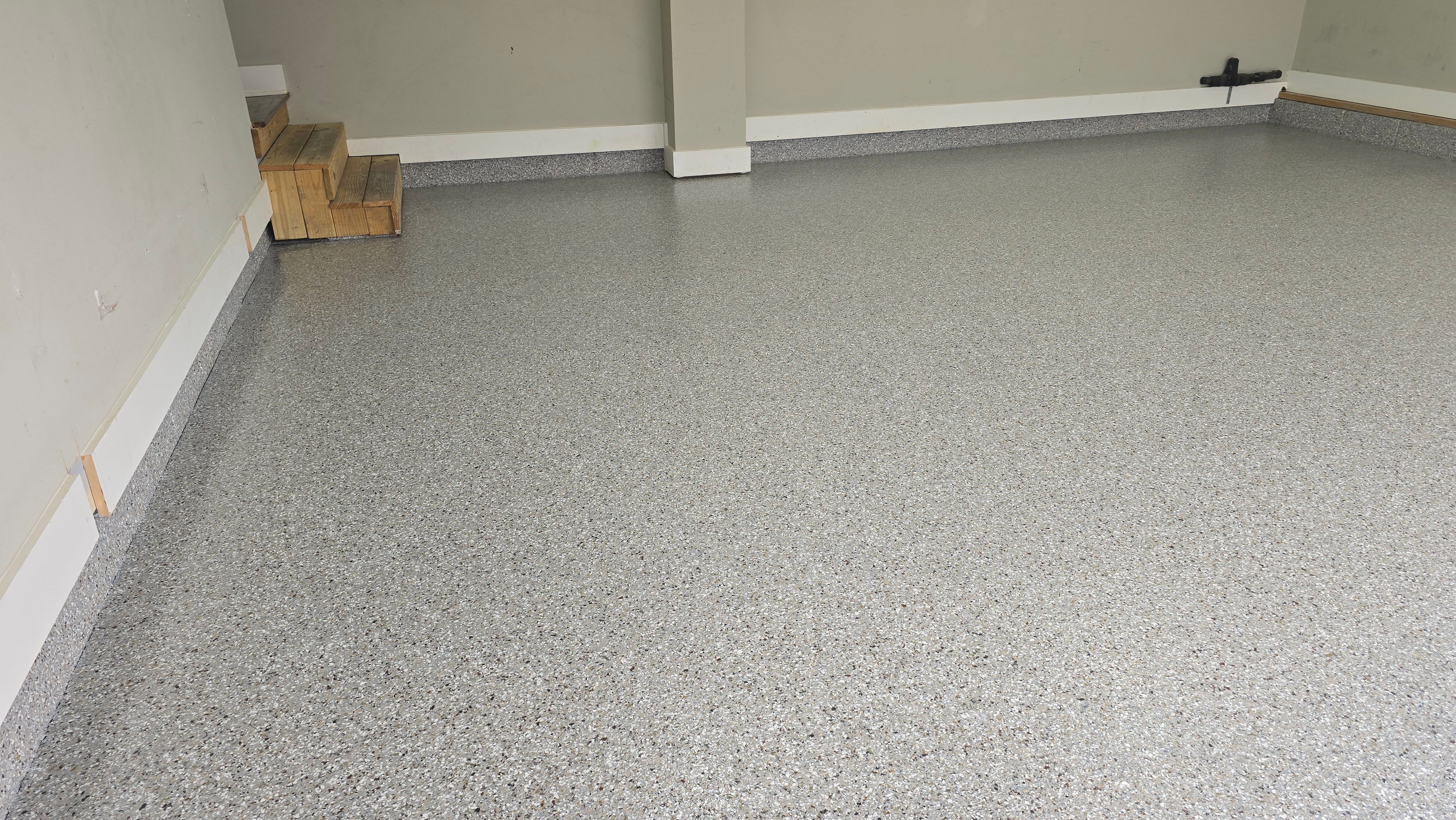 Garage using Creekbed by Elite Floor Solutions