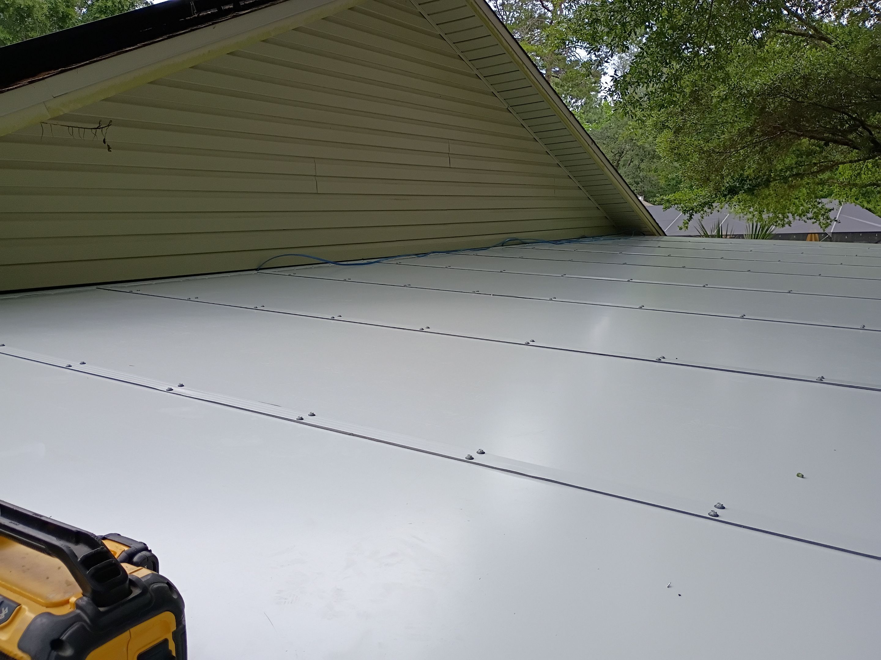 Titan Screen Room Project by Titan Sunrooms