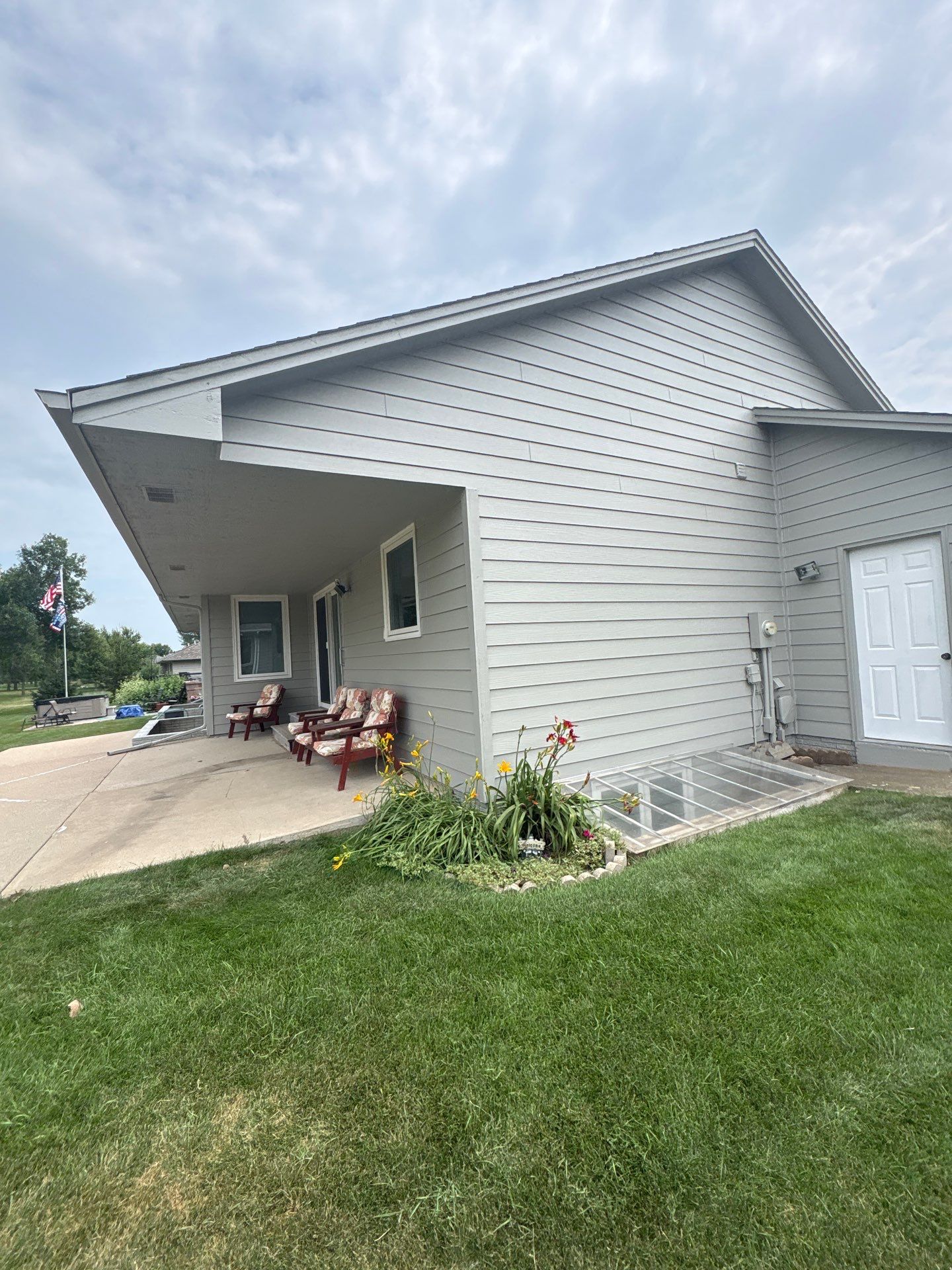 Full Exterior Painting and Siding Refresh in Hartford by Select Painting, Coatings & Garage Cabinets