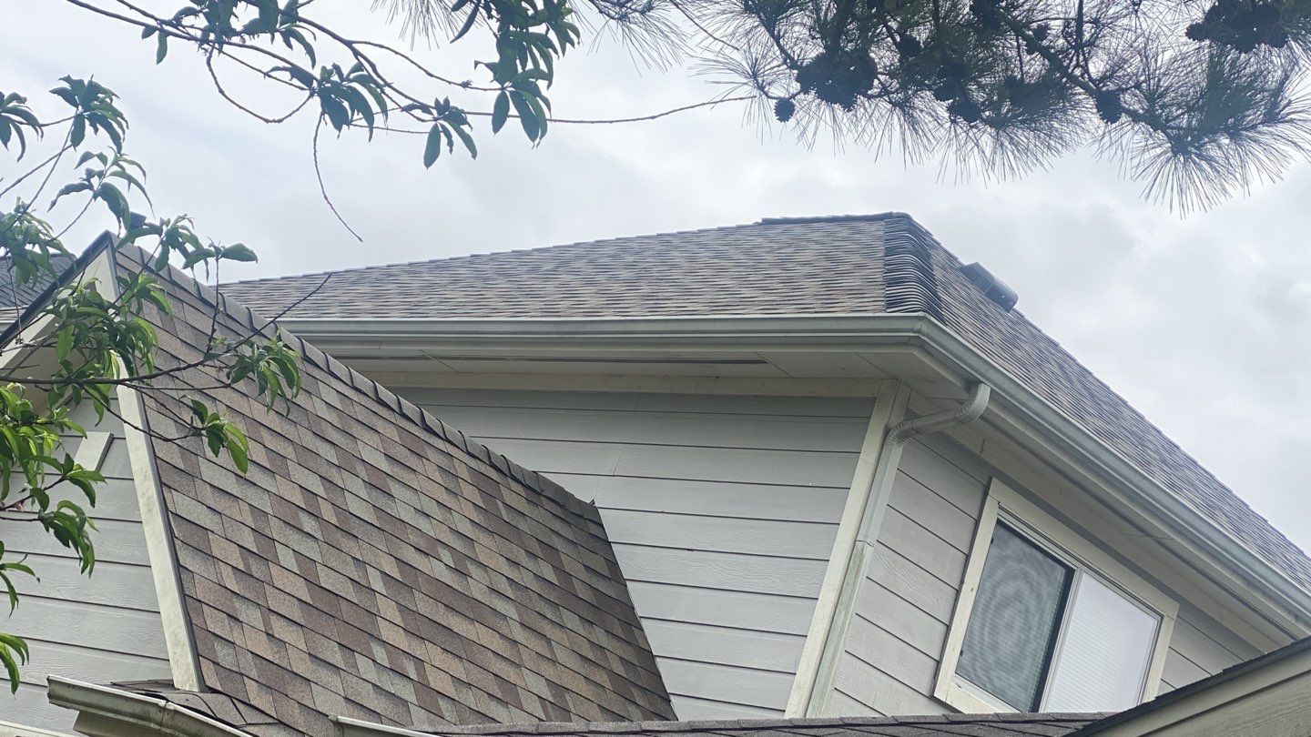 Residential Roofing Installation using Owen's Corning Duration (Lifetime) Shingles by Roof Repair Company