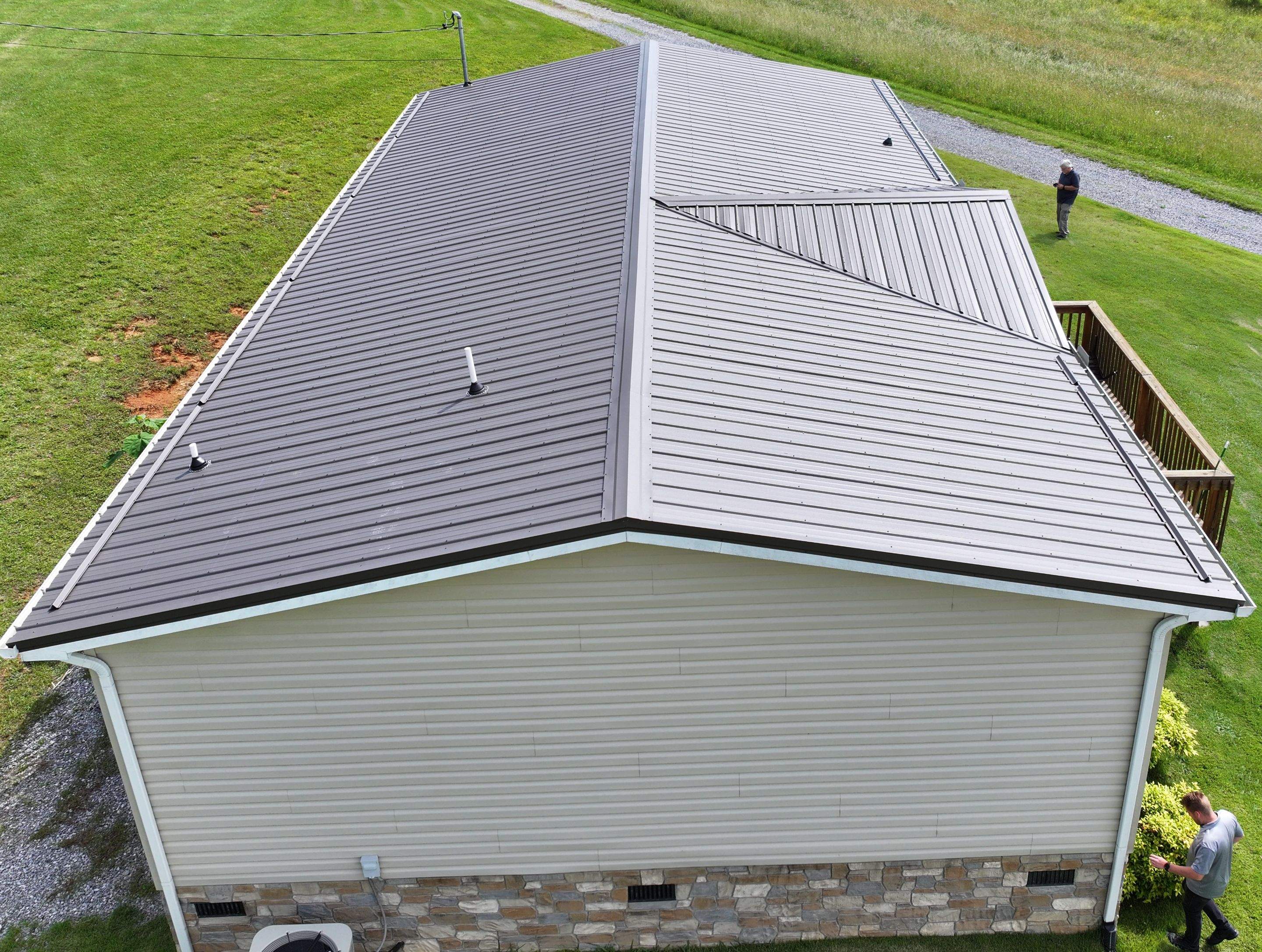 Williams Residence by Omnia Roofing