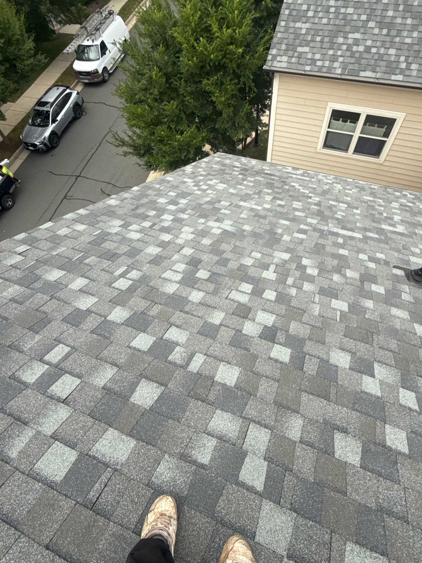 Ashburn: Residential Roof Replacement  with CertainTeed Landmark Pro in Max Def Georgetown Gray by RM Banning, Inc.