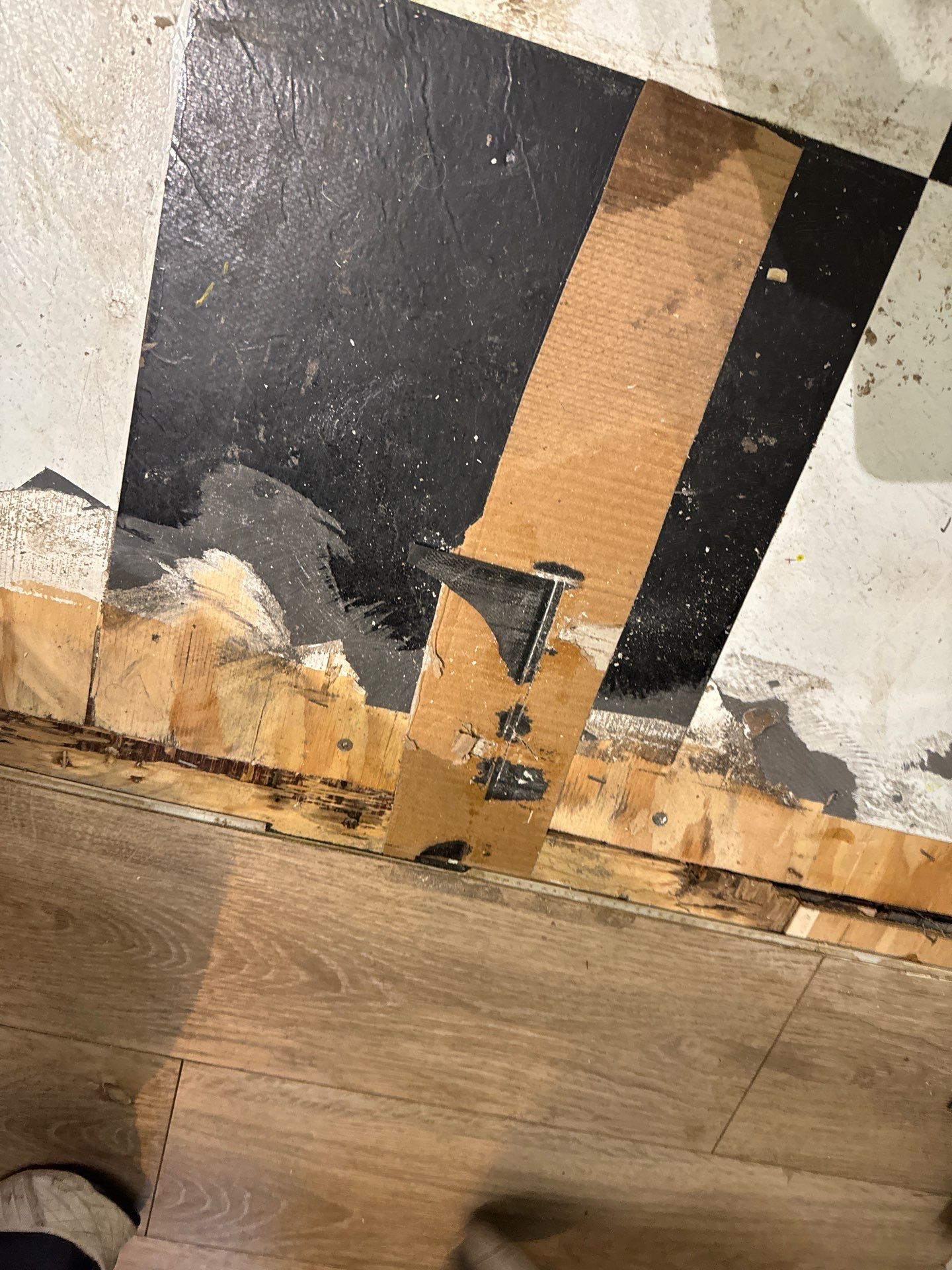 Kitchen Flooring & Bathroom Upgrade by YVR Construction Group