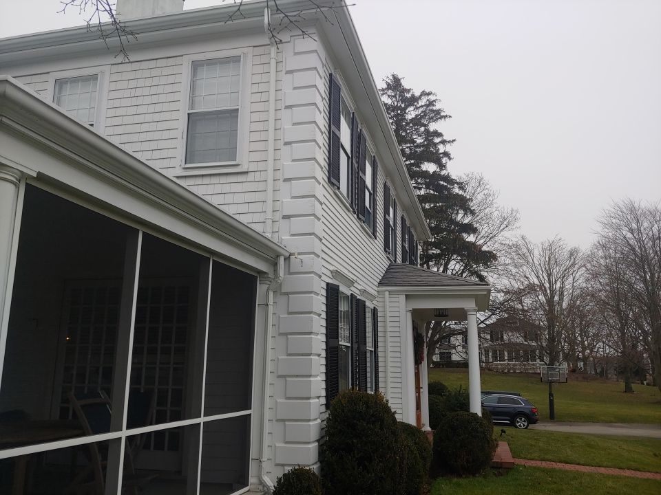 Duxbury, MA Gutter Installation using 4x6 Fiberglass Gutter with Moulding by Gutter Pro Enterprises