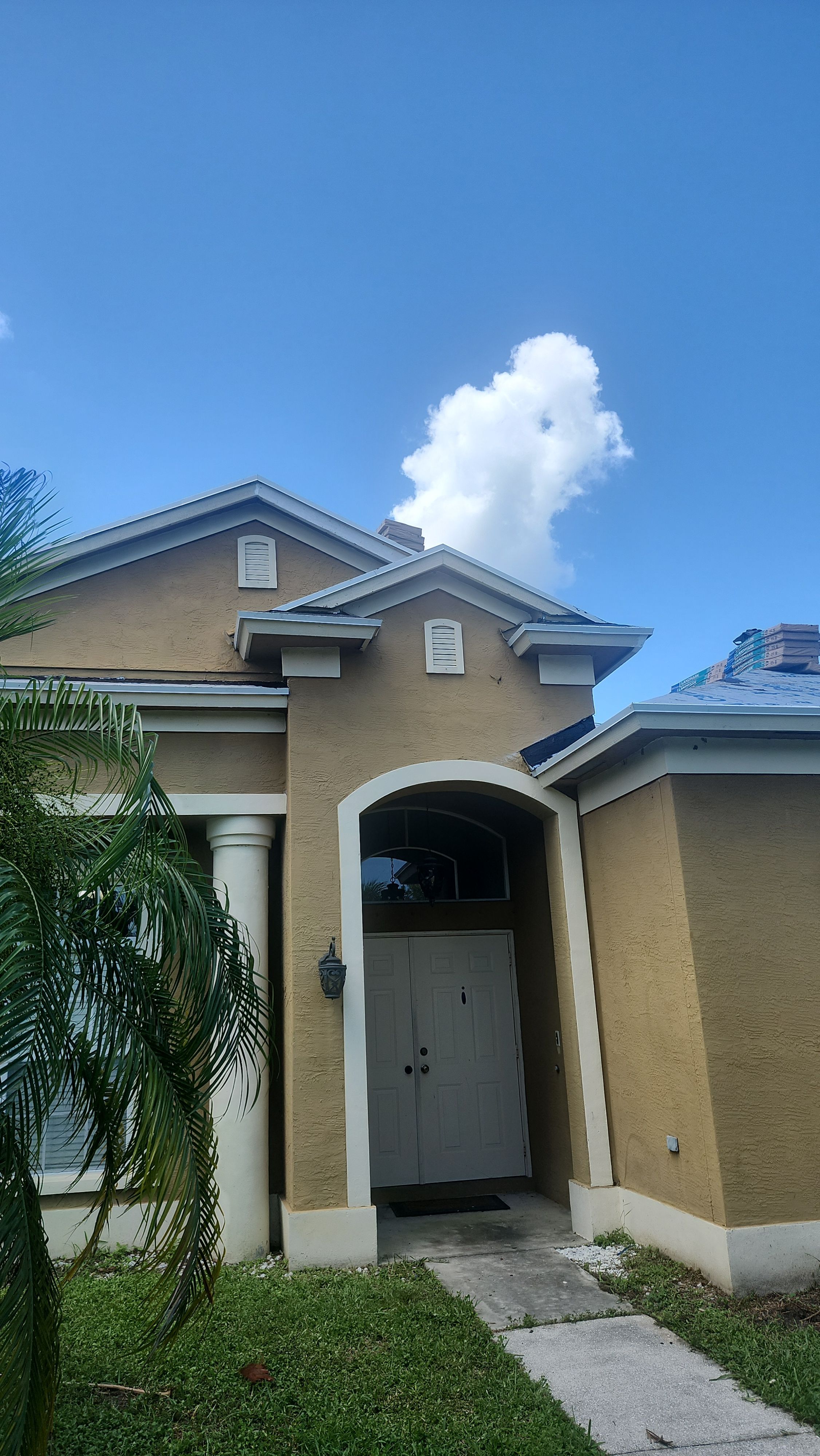 CertainTeed Shingle Roof Replacement for Residential Home in The Acreage by Aastro Roofing