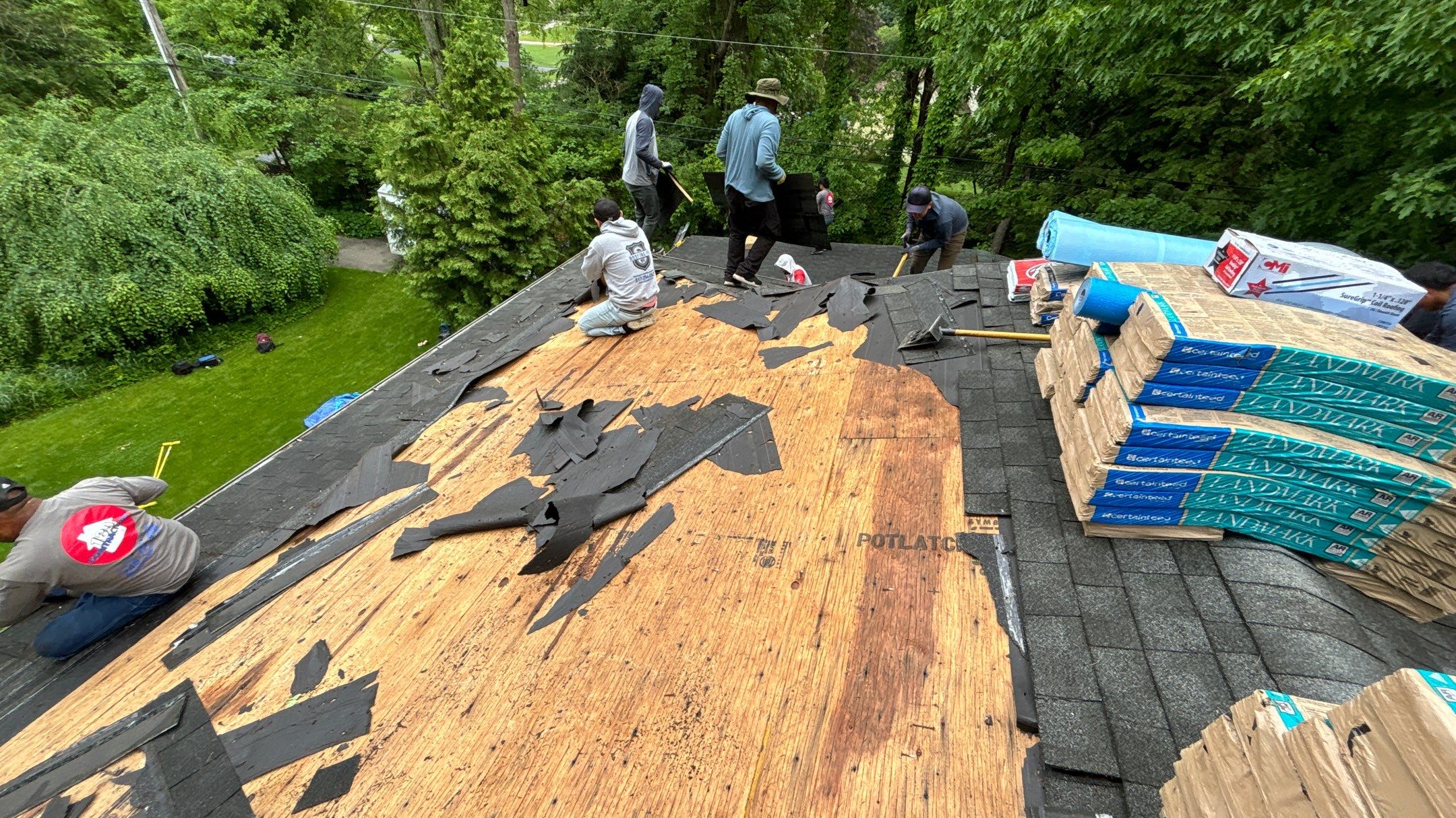 Roof Replacement using CertainTeed Landmark by 180 Contractors