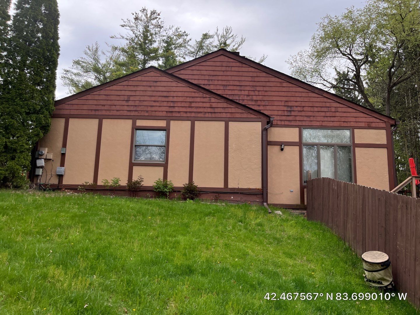 Siding Replacement using Alside D4 Odyssey-Plus Dutchlap by 180 Contractors