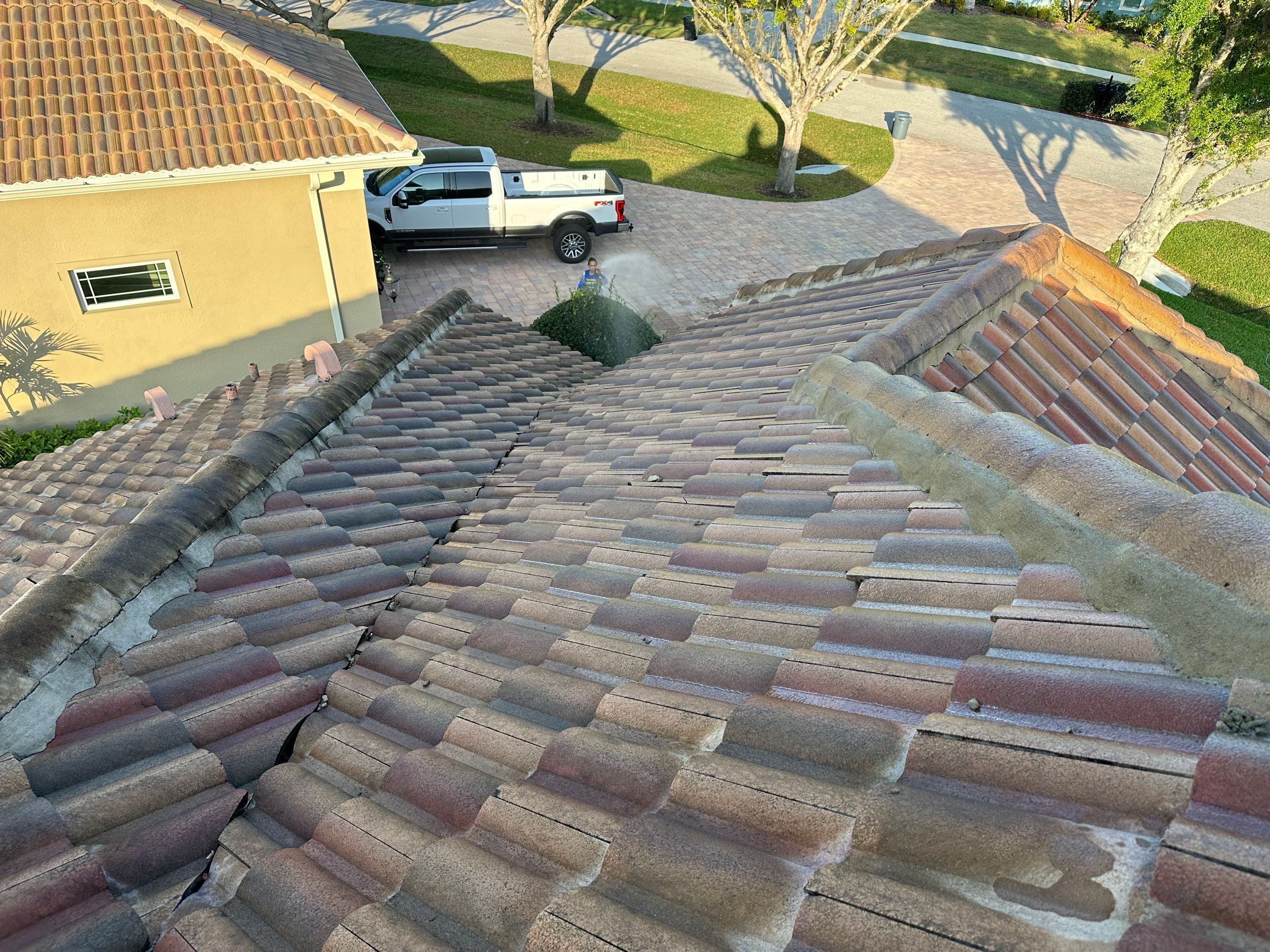 Concrete Tile Roof Cleaning in Winding River Community, Bradenton, FL | Sunshine AquaWash by Sunshine AquaWash