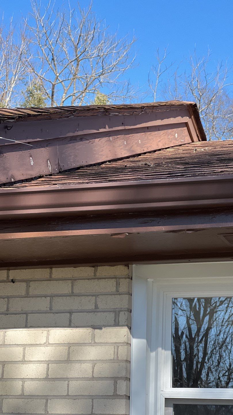 Residential Roofing Installation using Owens Corning Oakridge Roofing System by Undersun Roofing 