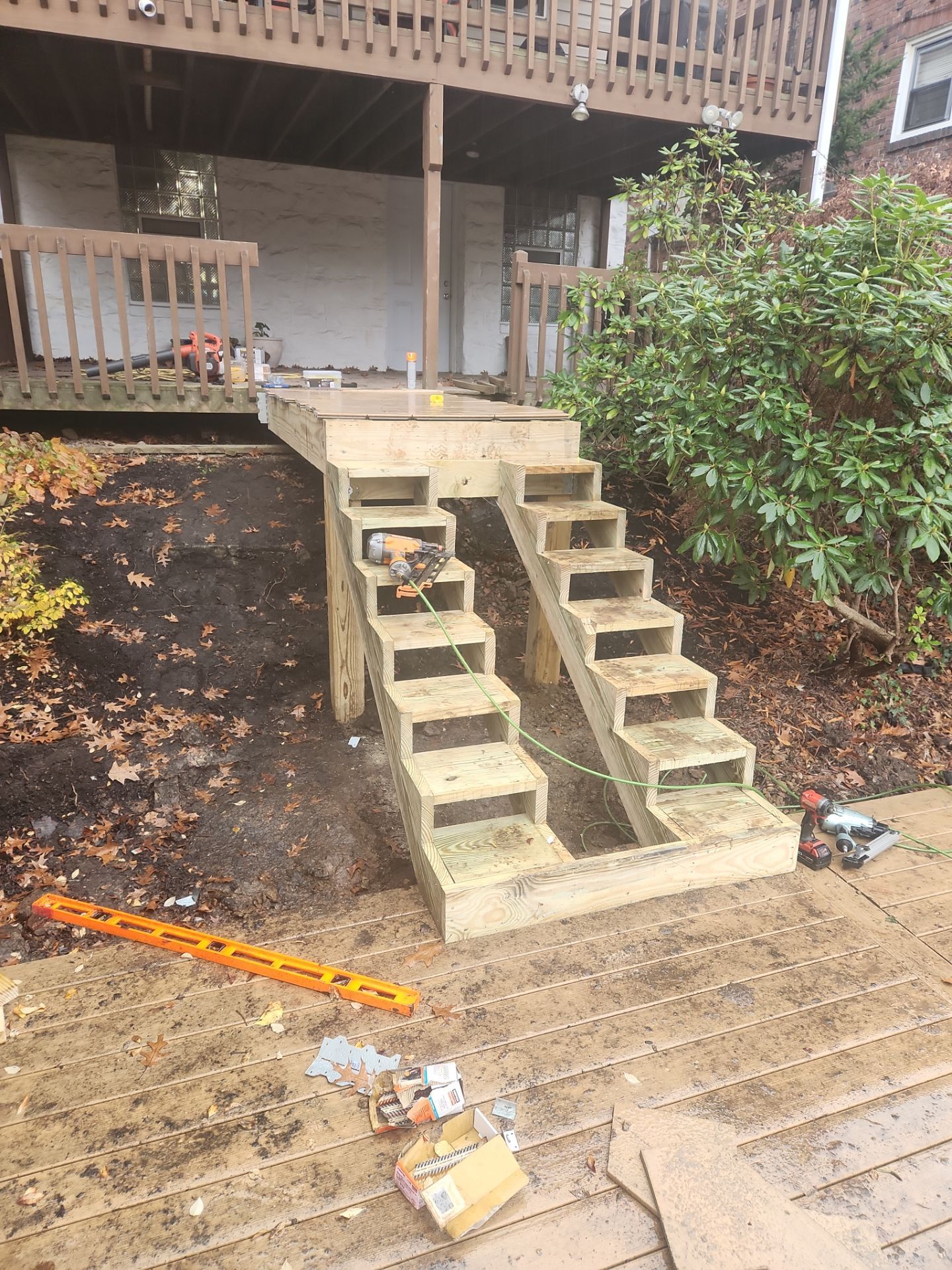 Deck by Cousins Roofing Siding & Decks