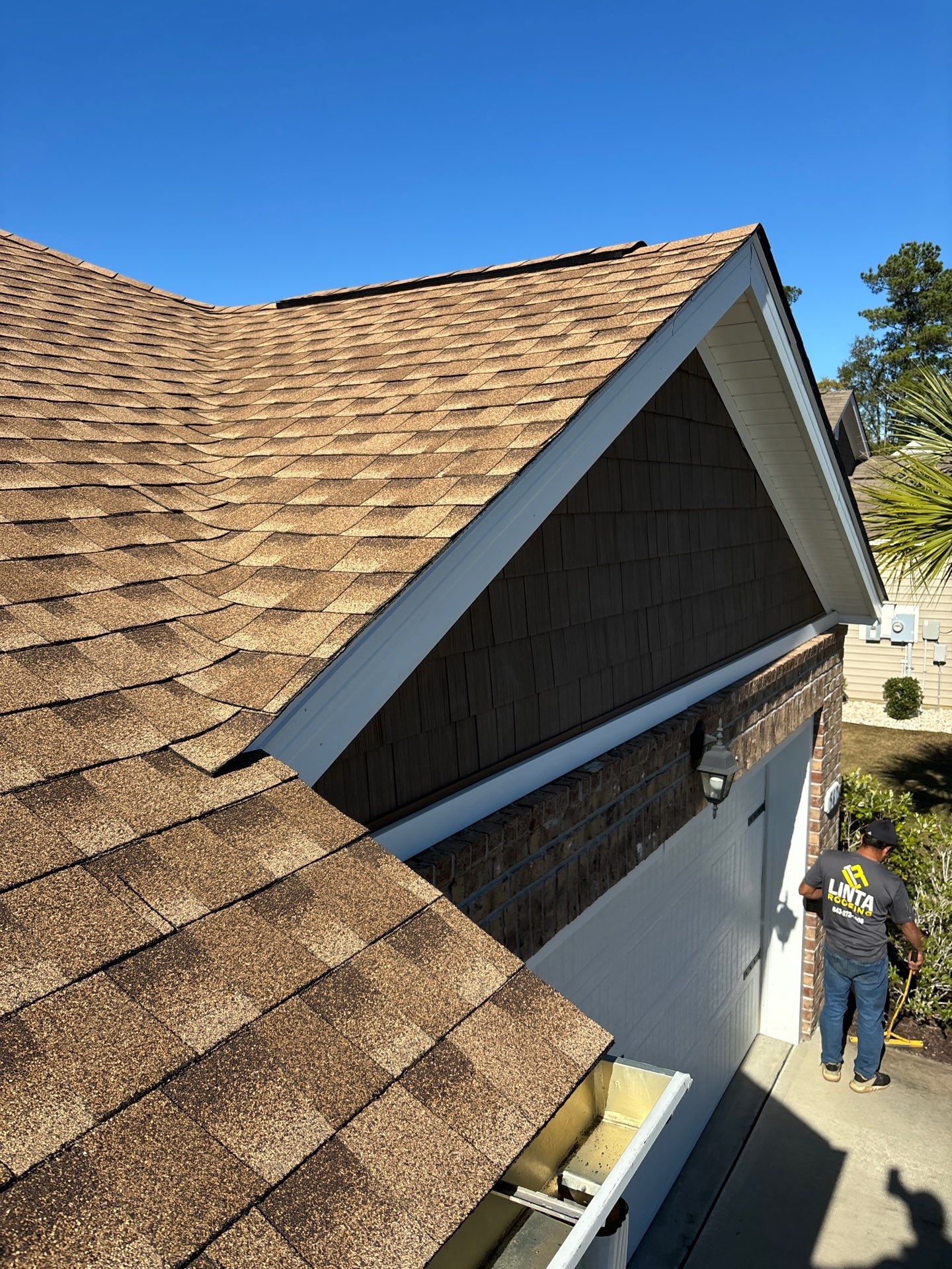 GAF HDZ - Shakewood by Linta Roofing