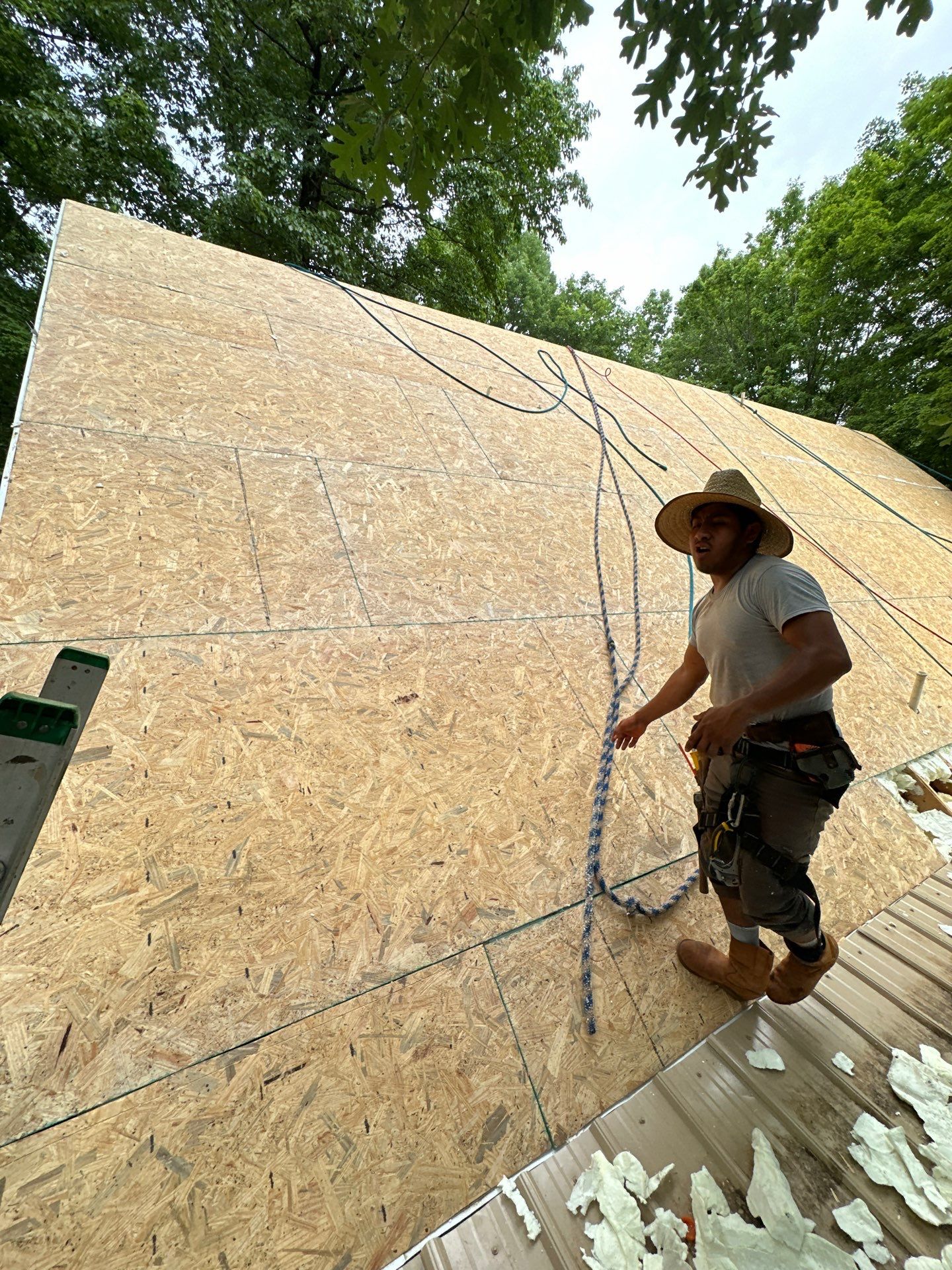 Roof Replacement by Undersun Roofing 