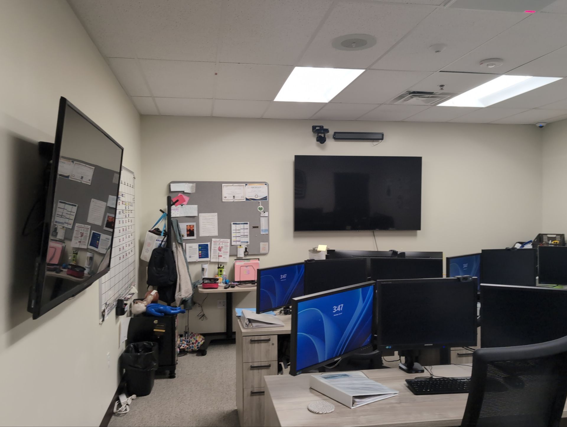 Advanced Commercial AV System Integration for Warren County EOC by Techkinect