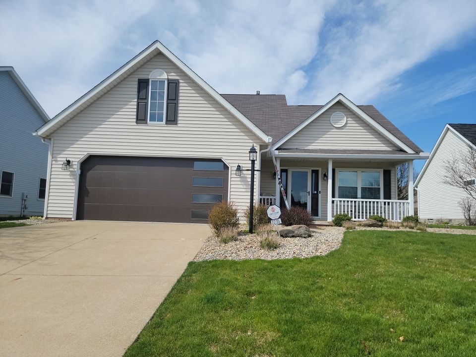 Leisa Robinson by Silver Leaf Contracting 