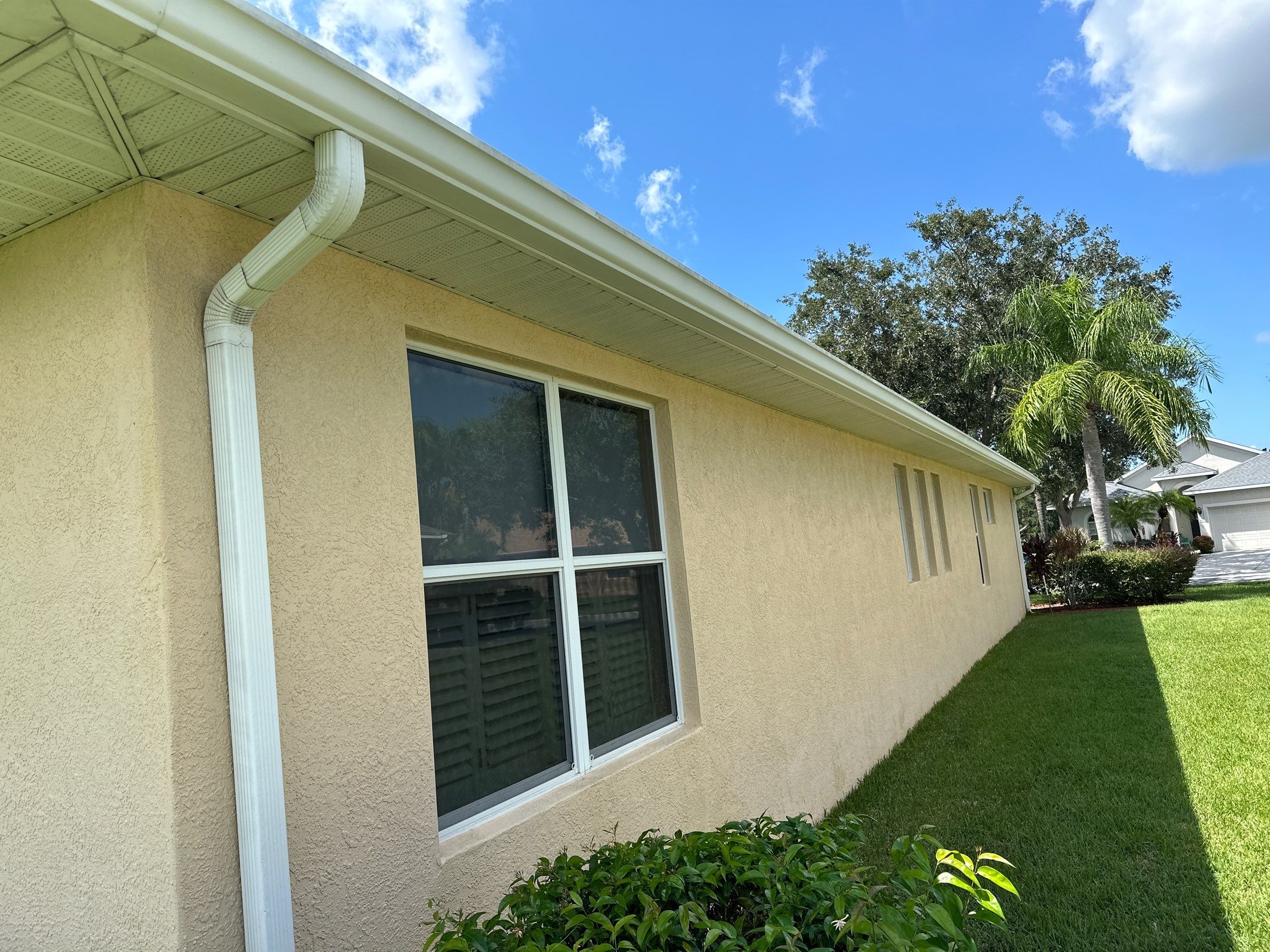 House Wash, Paver Patio Cleaning & Driveway Cleaning in Waterford – Palmetto, FL by Sunshine AquaWash
