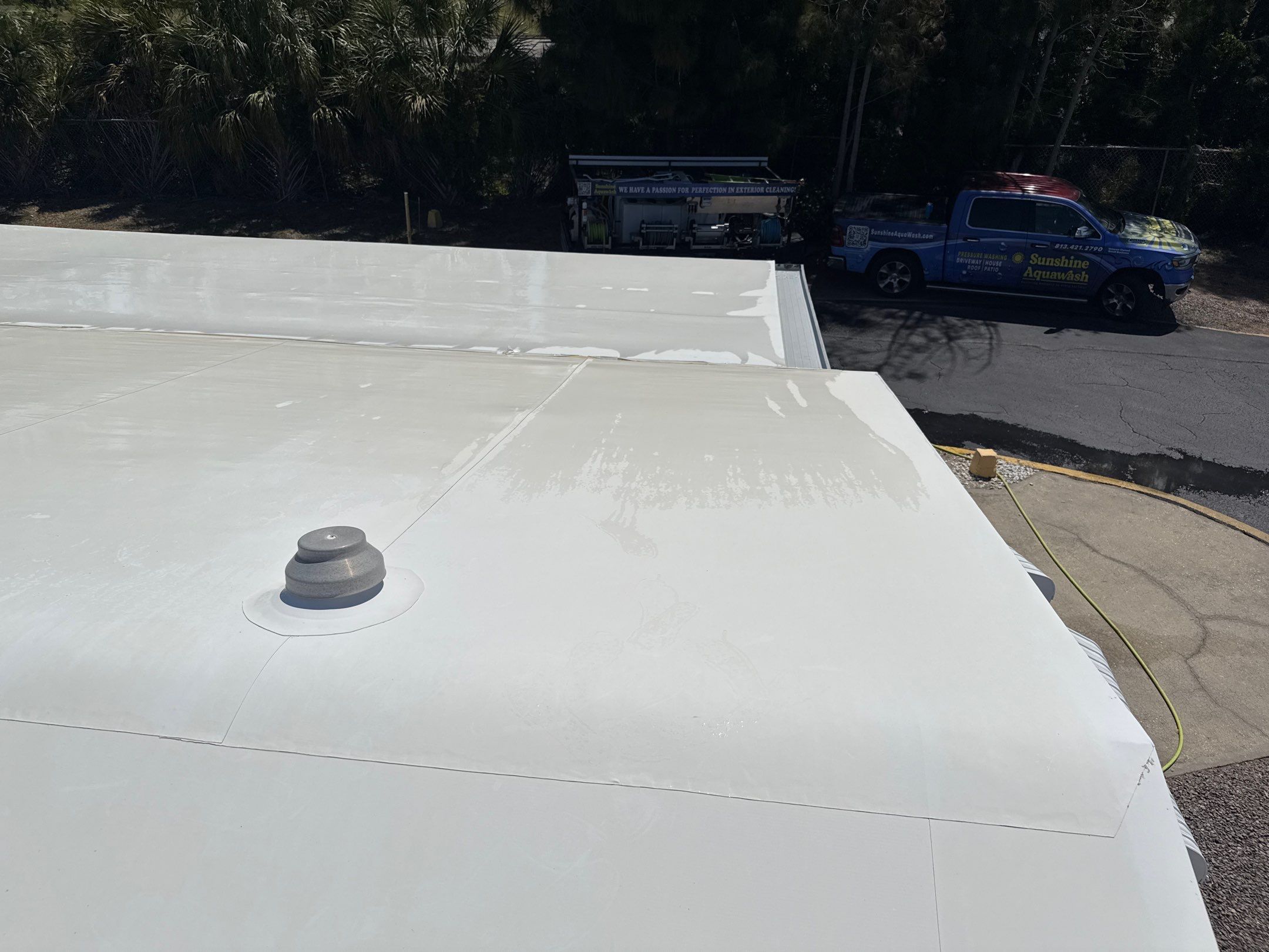 Mobile Home Soft Wash & TPO Roof Cleaning in Plaza Estates – Bradenton, FL by Sunshine AquaWash