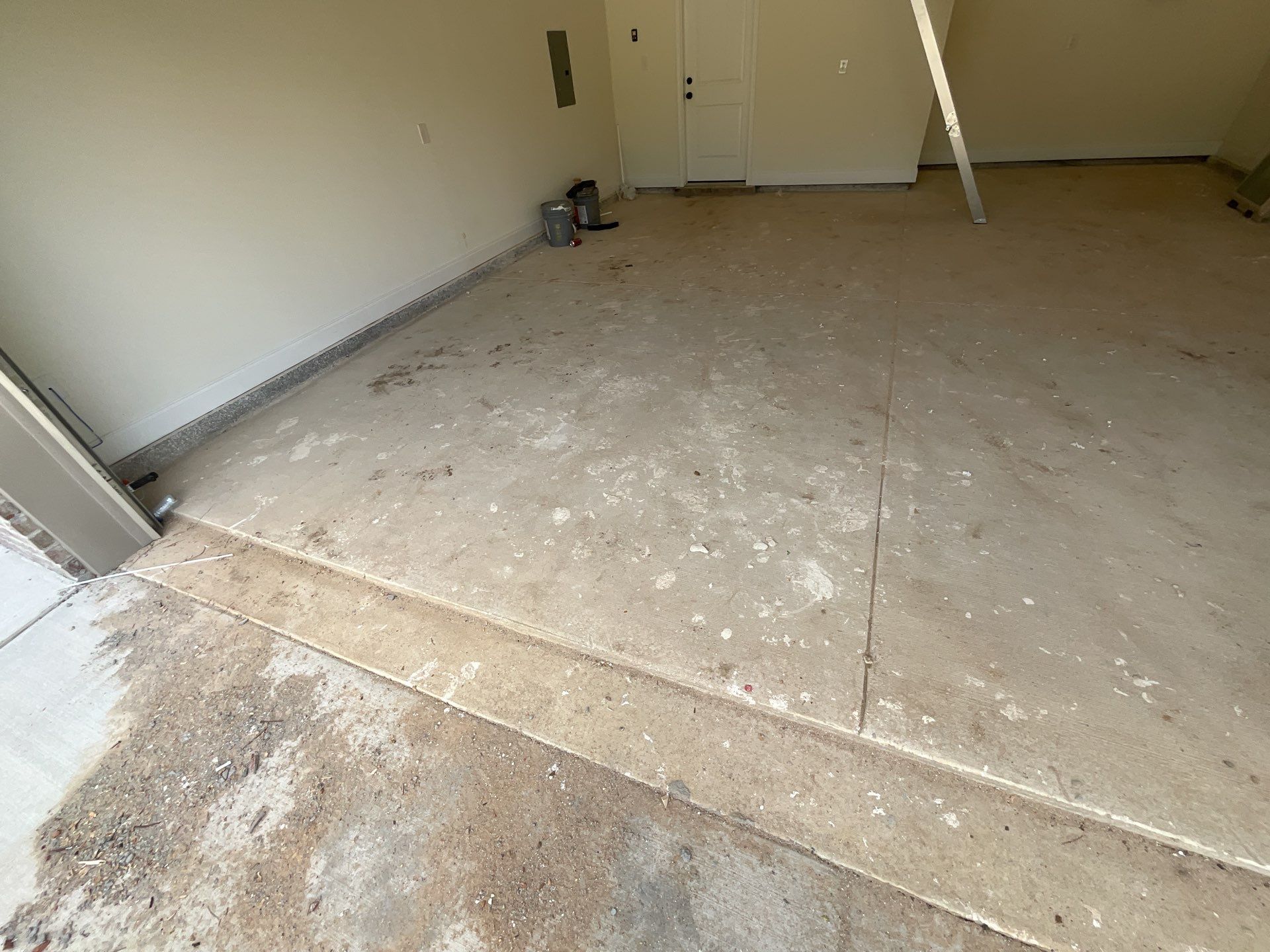 Epoxy Flake Garage and Patio Floor Coating in Cantonment, FL by Cornerstone Hard Surface Restoration 