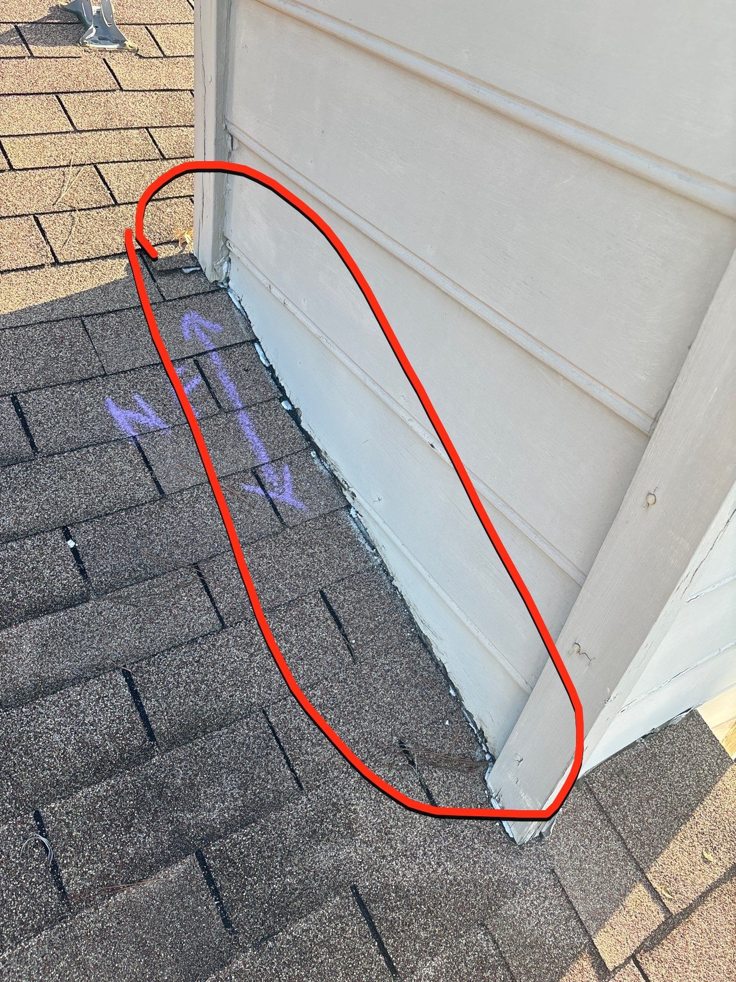 Missing Step flashings by Deerfield Roofing LLC