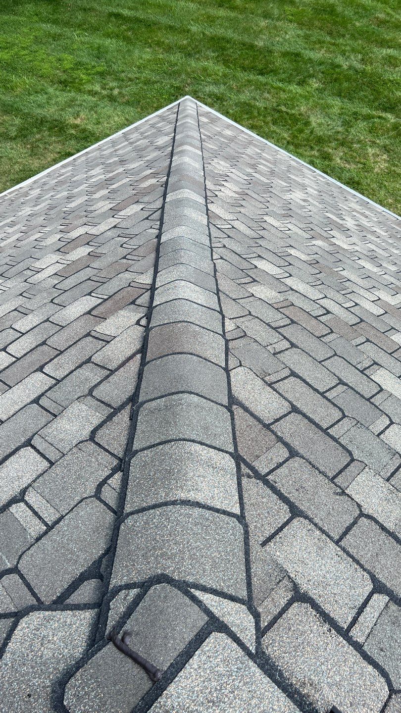 Roof Replacement using Certainteed Grand Manor Shingles by American Home Contractors