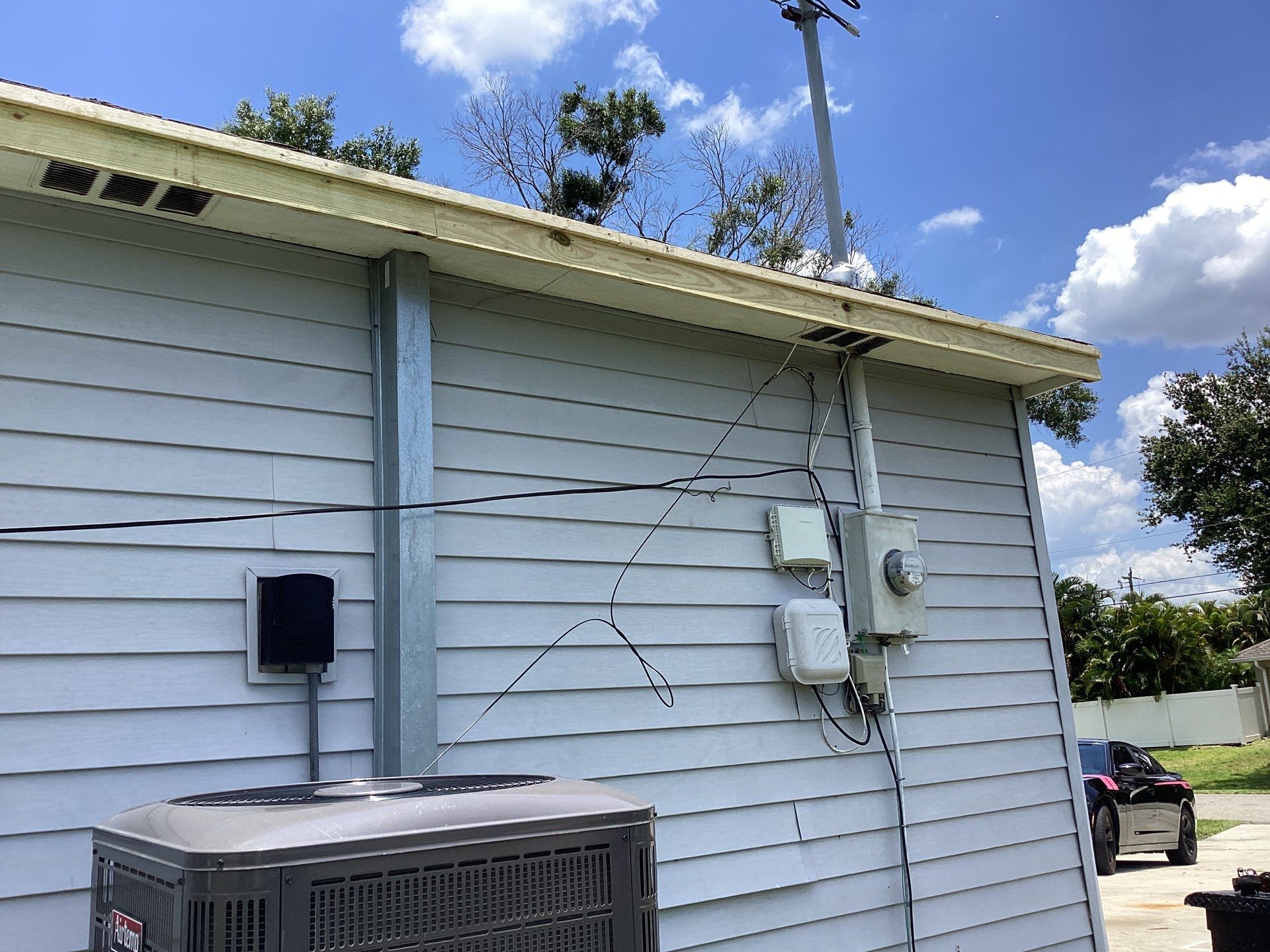 Aluminum Seamless Gutters using Splash Guard in Cape Coral FL by Gutter Professors