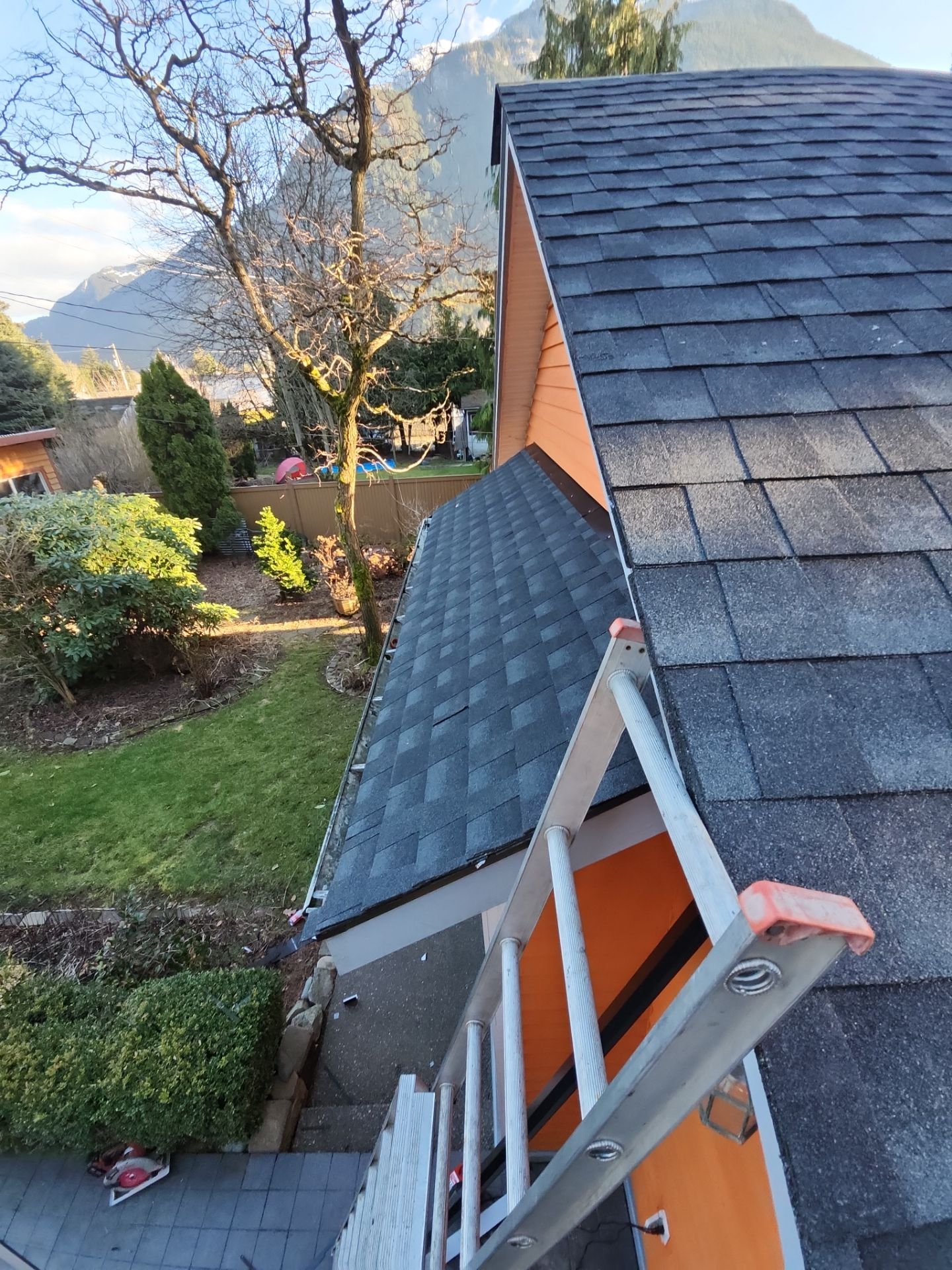 Residential Re-Roof using GAF Timberline HDZ Charcoal by Top Notch Roofing Inc