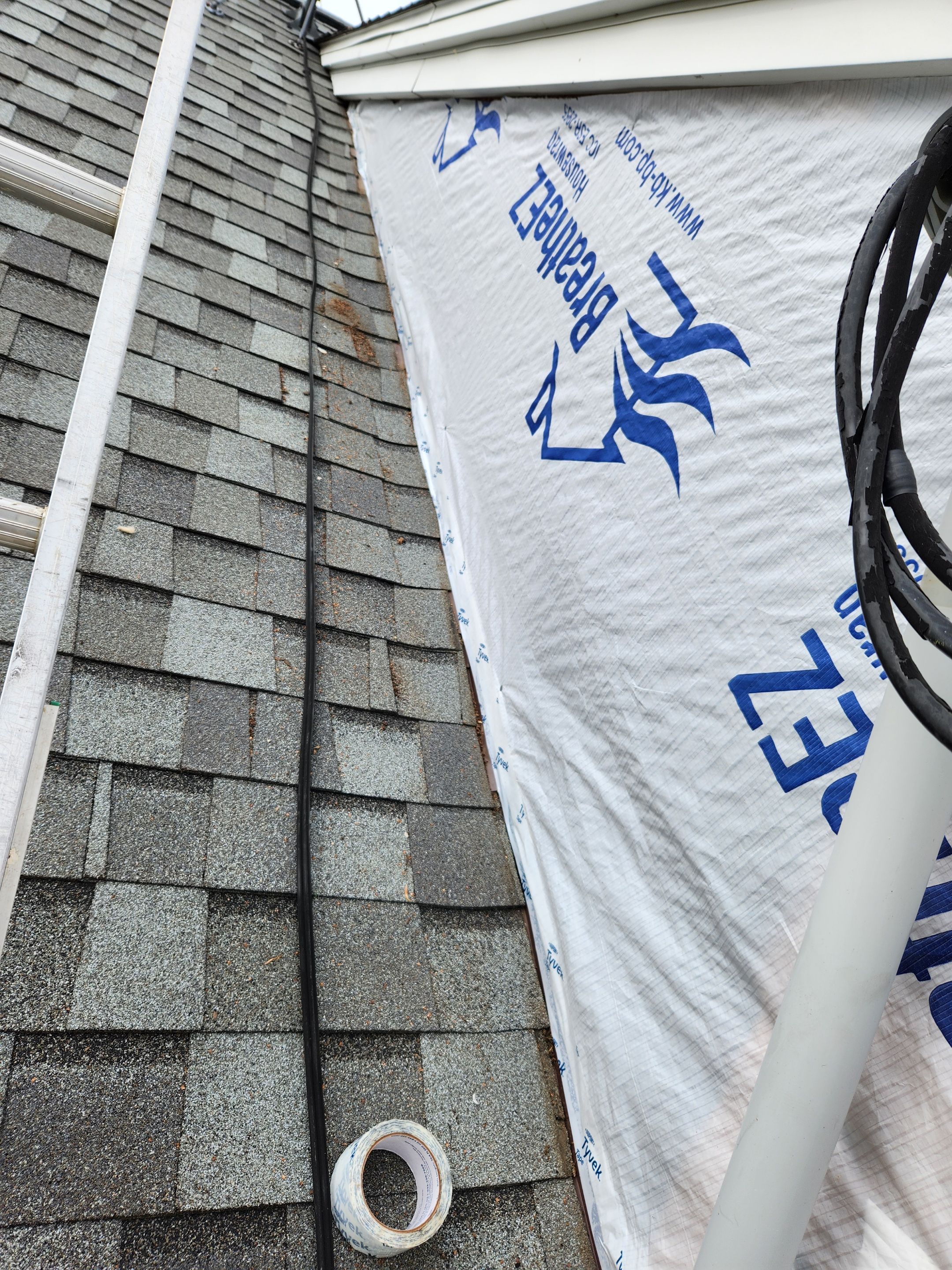 CertainTeed Restoration, Color, Midnight by Eagle Eye Roofing