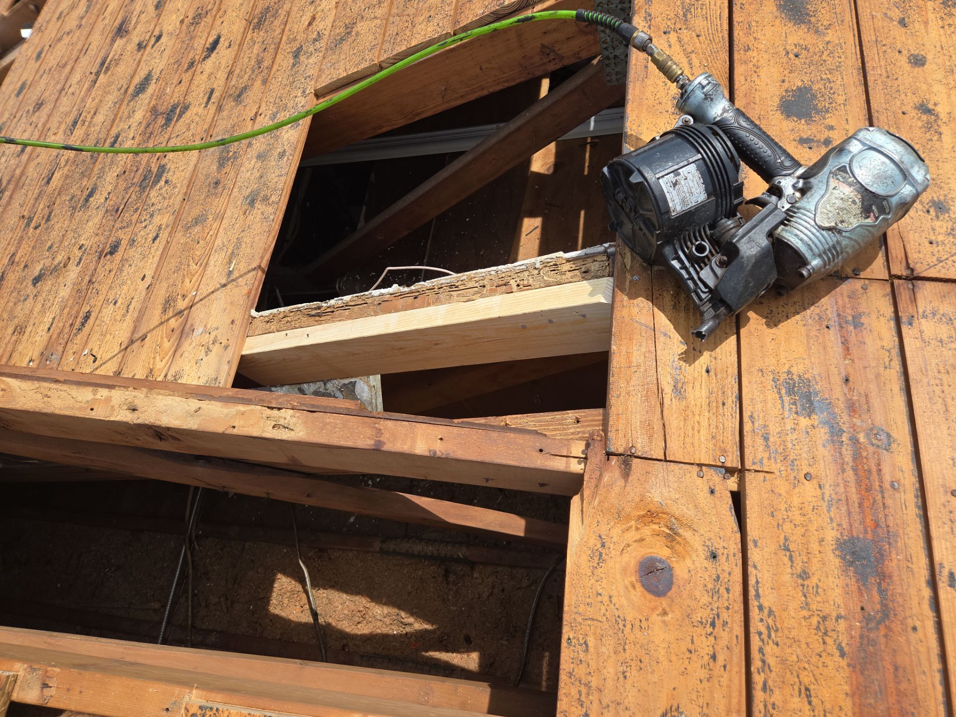 Project in Seminole 33772 by Mitchell Roofing Company LLC