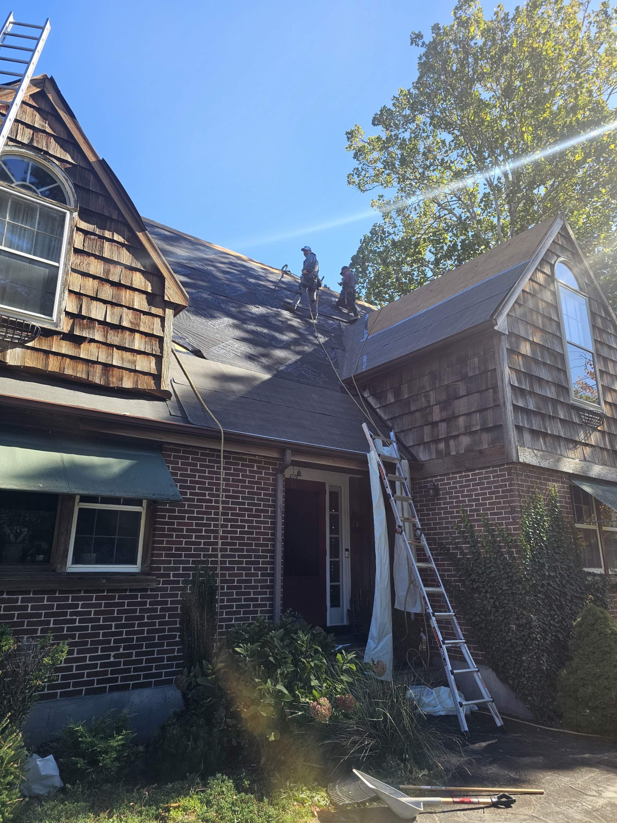  Full Roof Replacement in Connecticut – Owens Corning Duration, Brownwood with Premium Deck Sealing by JOHNNYS PRO