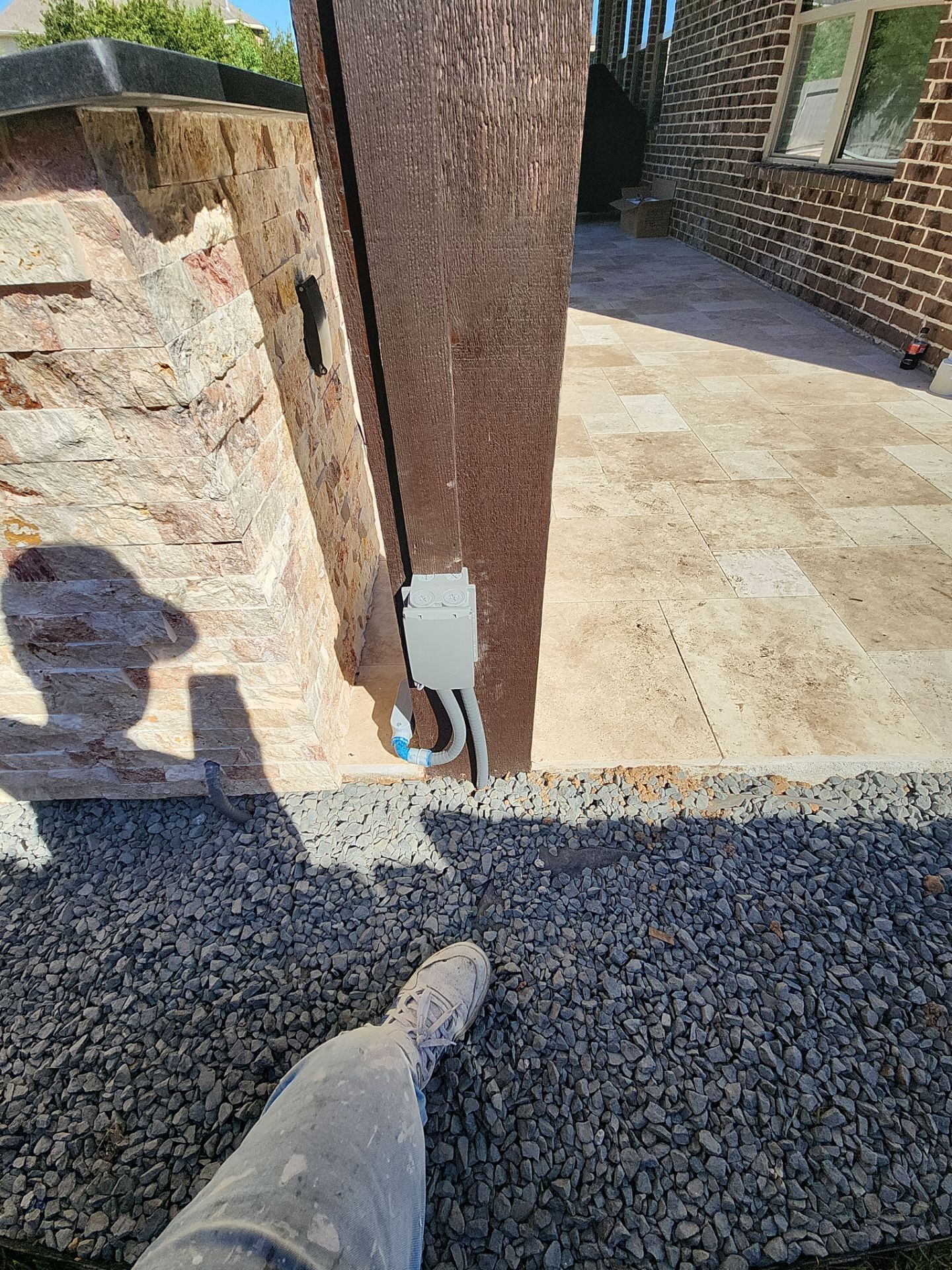 Covered Patio and Summer Kitchen in Spring,  TX by SophAlx LLC