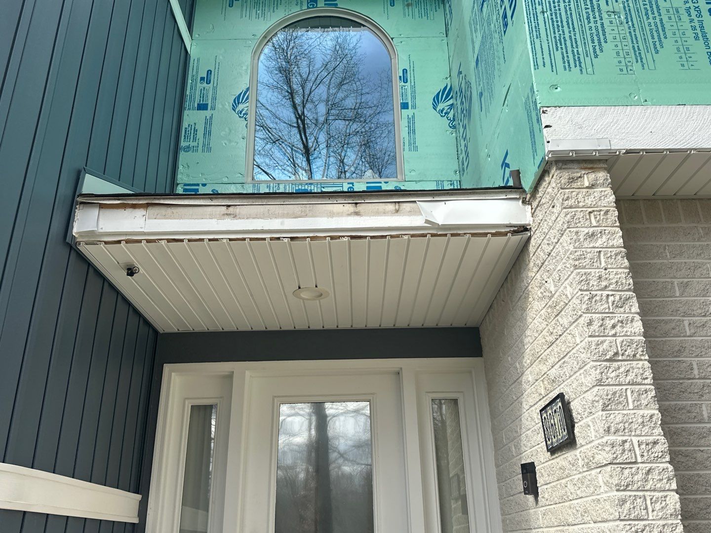 Siding Replacement using Certainteed Monogram D5 Pacific Blue by 180 Contractors