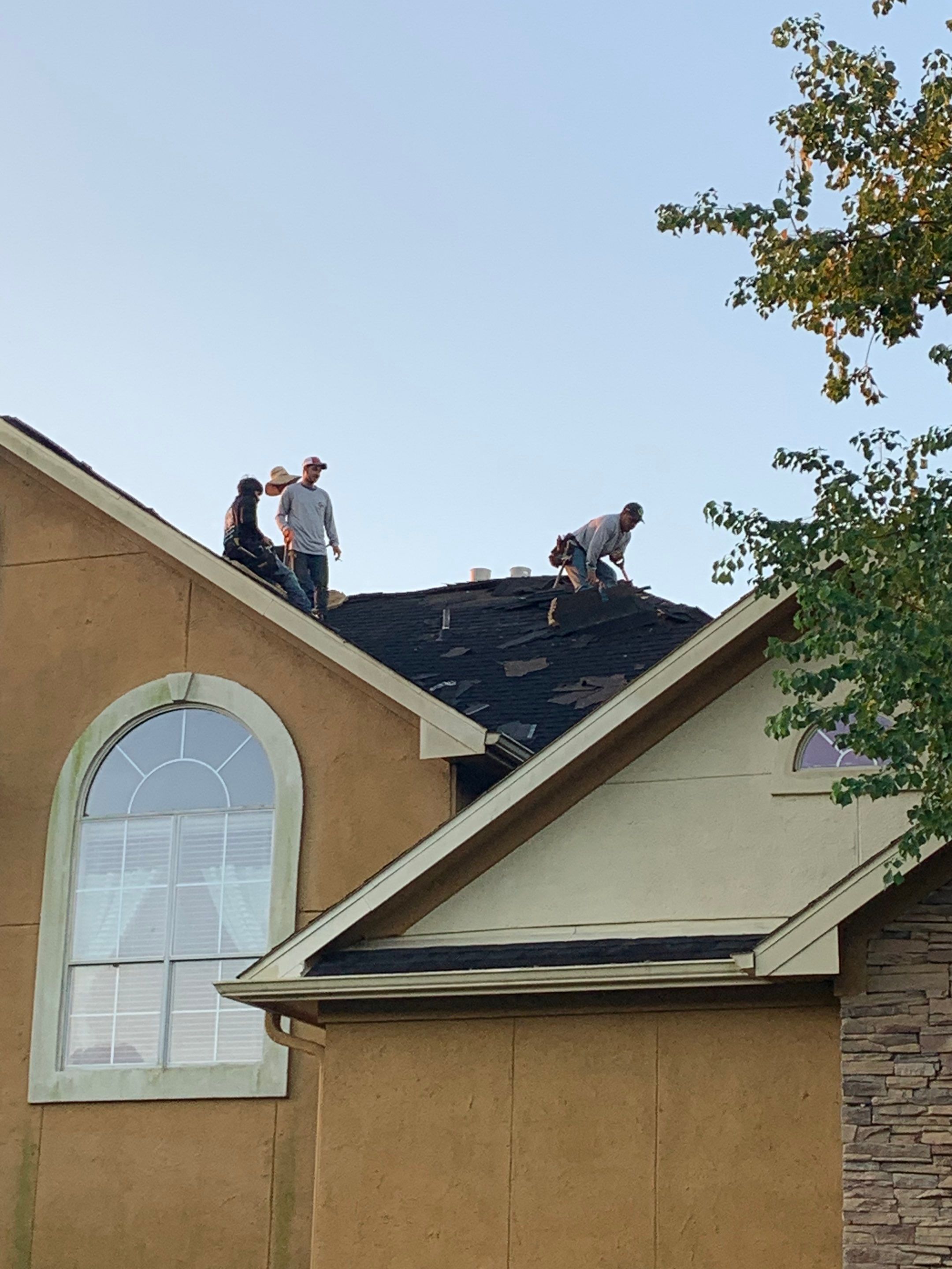 Residential Roofing Installation using Owen's Corning Duration (Lifetime) Shingles by Roof Repair Company