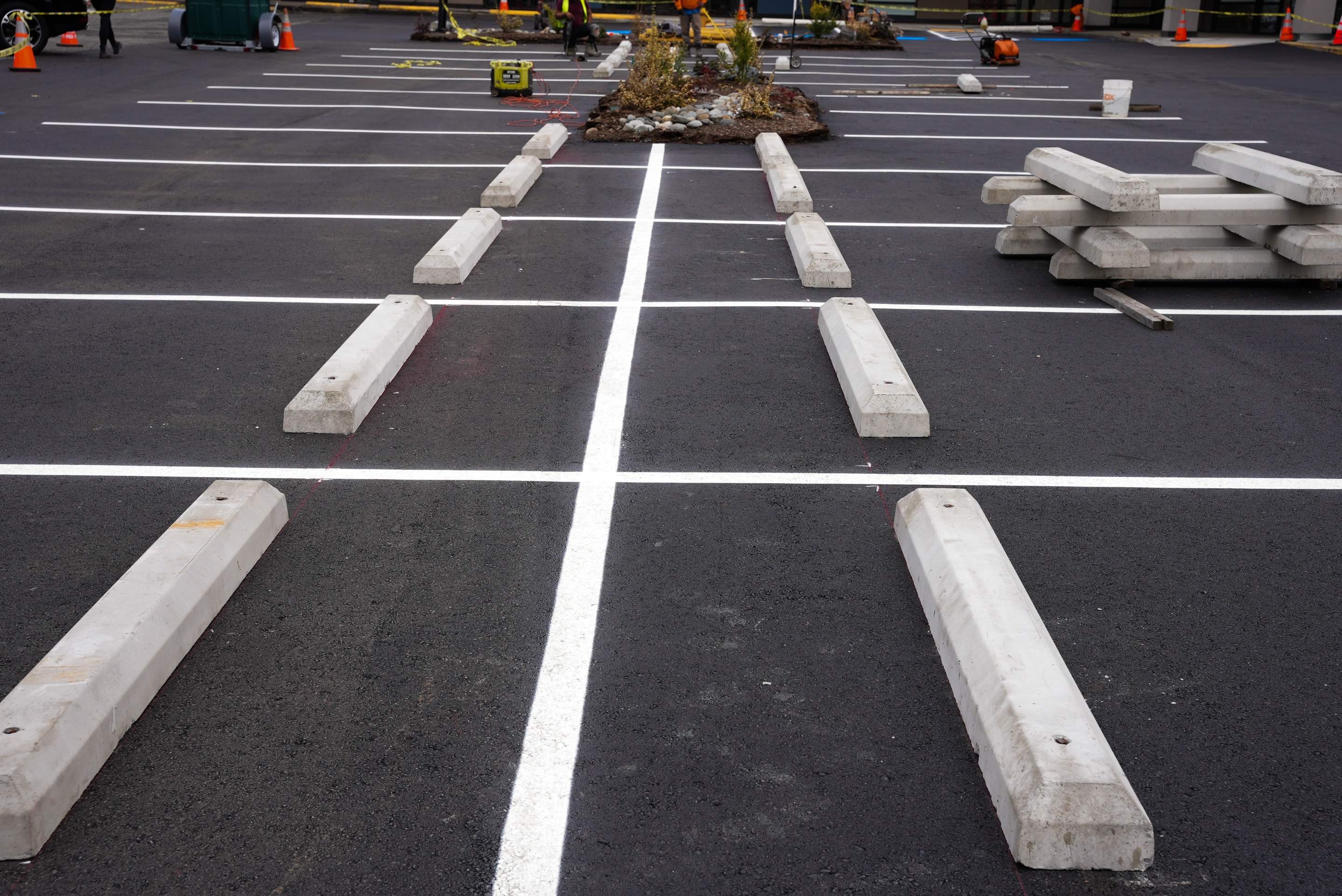 Colliers - Woodinville New Asphalt Parking Lot by Jireh Asphalt & Concrete Inc 