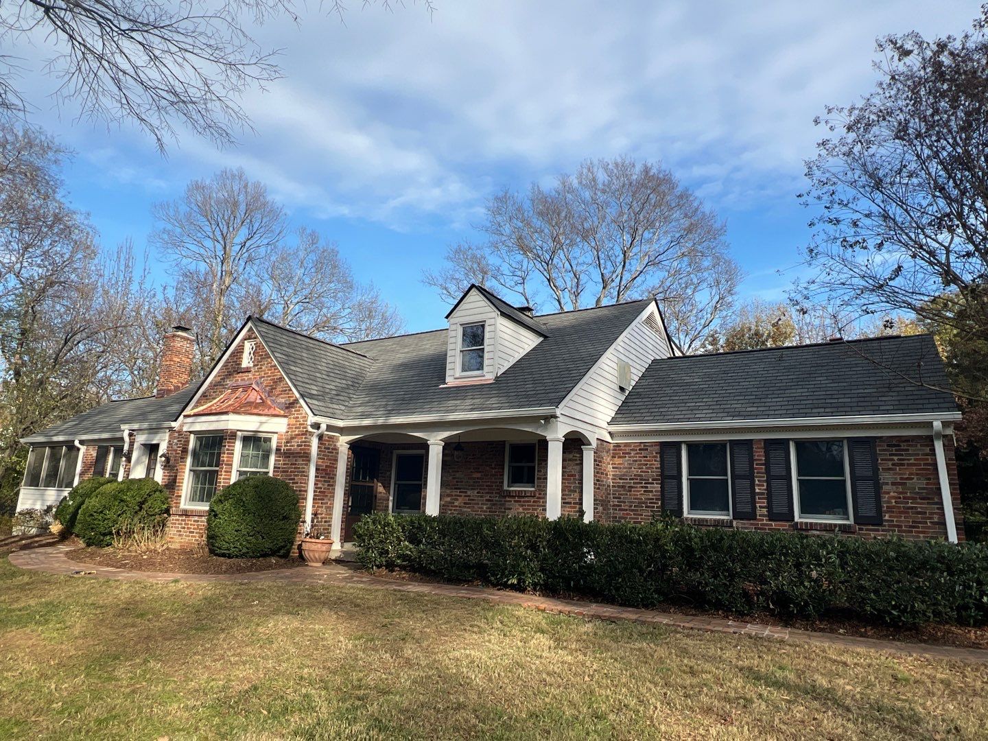GAF Slateline Shingles with Copper Standing Seam and Flashings by Undersun Roofing 