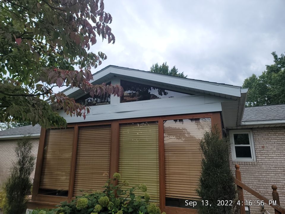 Gregg C: Polaris, Board & Batten, Color, Twilight by Eagle Eye Roofing