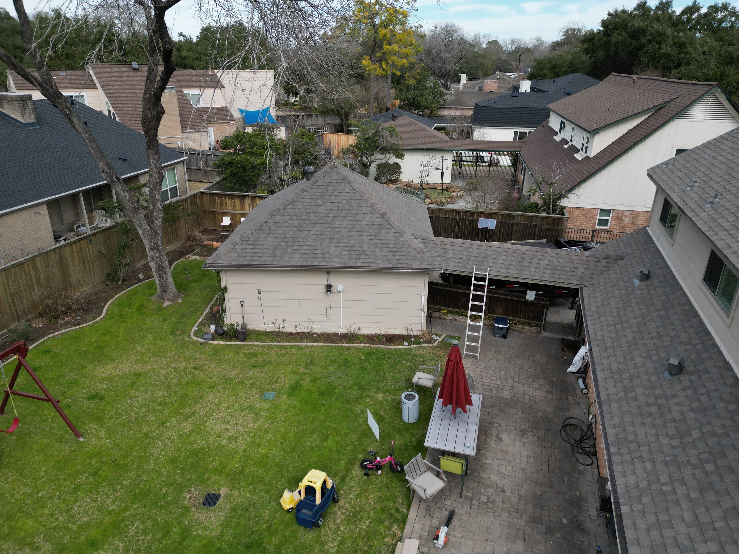 IKO Cambridge Weathered Wood by HHH Roofing & Construction