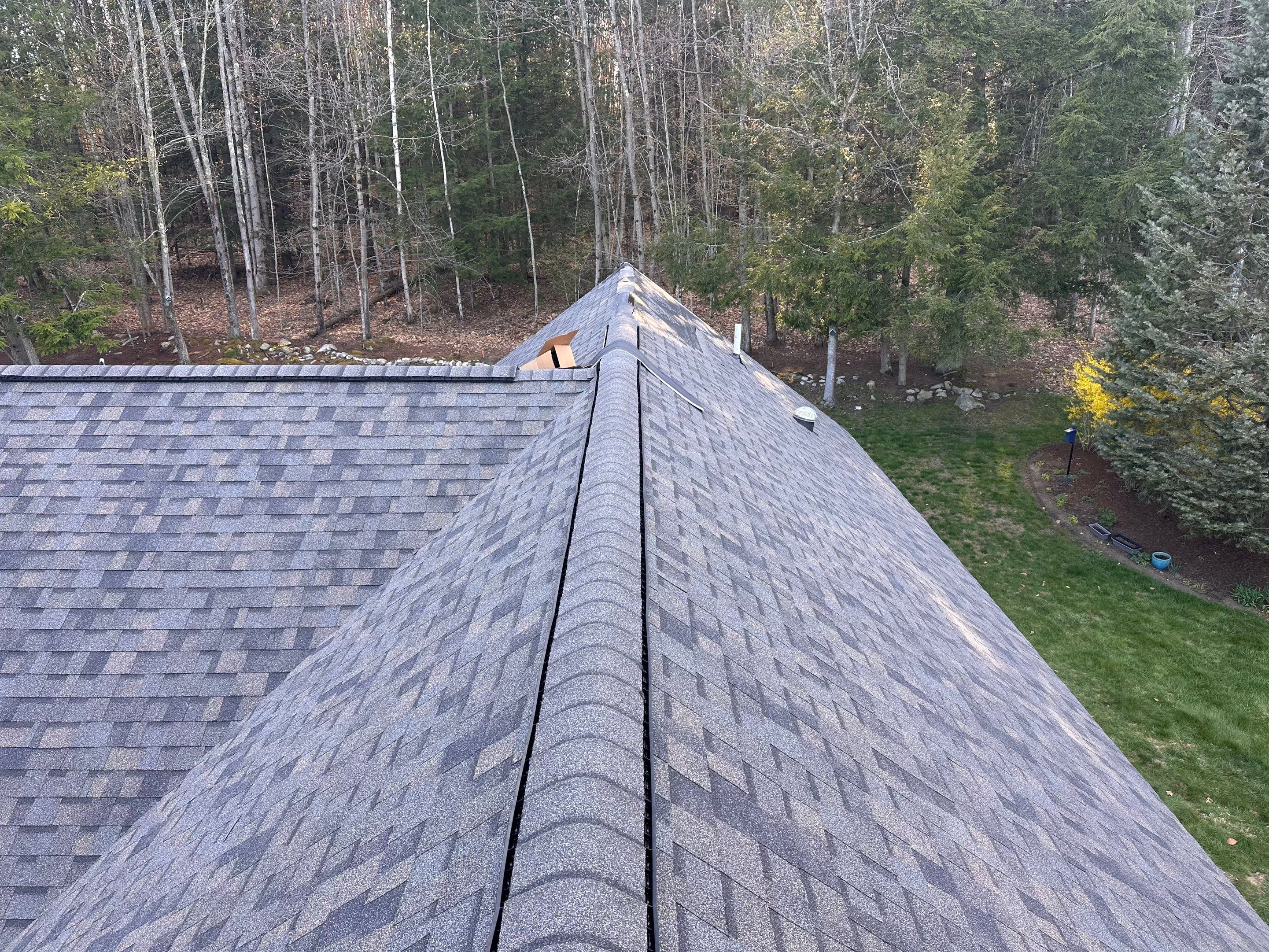 🏡 Bold Contrast, Big Upgrade – Keene, NH by Tall pine roofing