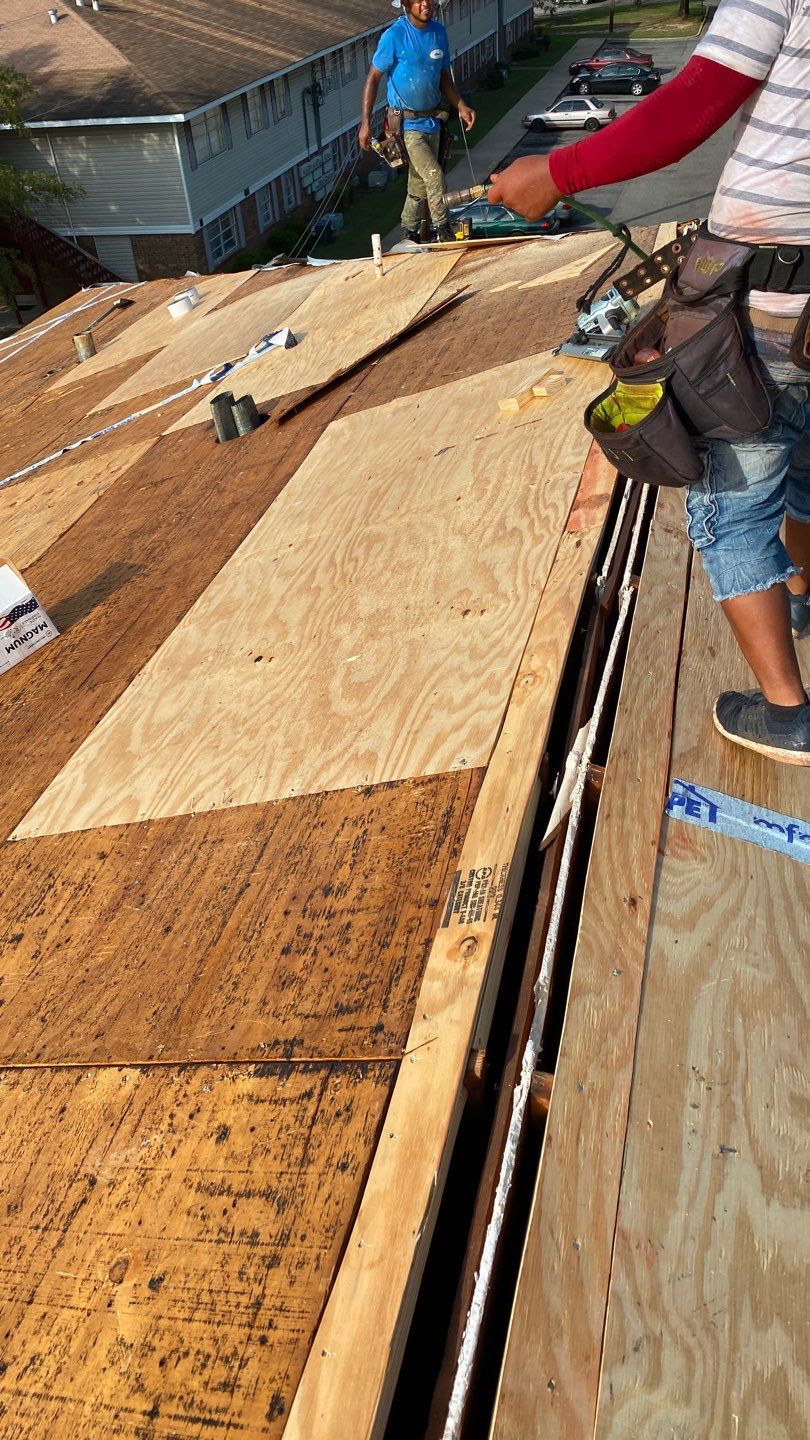Residential Roofing Installation using Roof Replacement by American Roofing & Construction LLC
