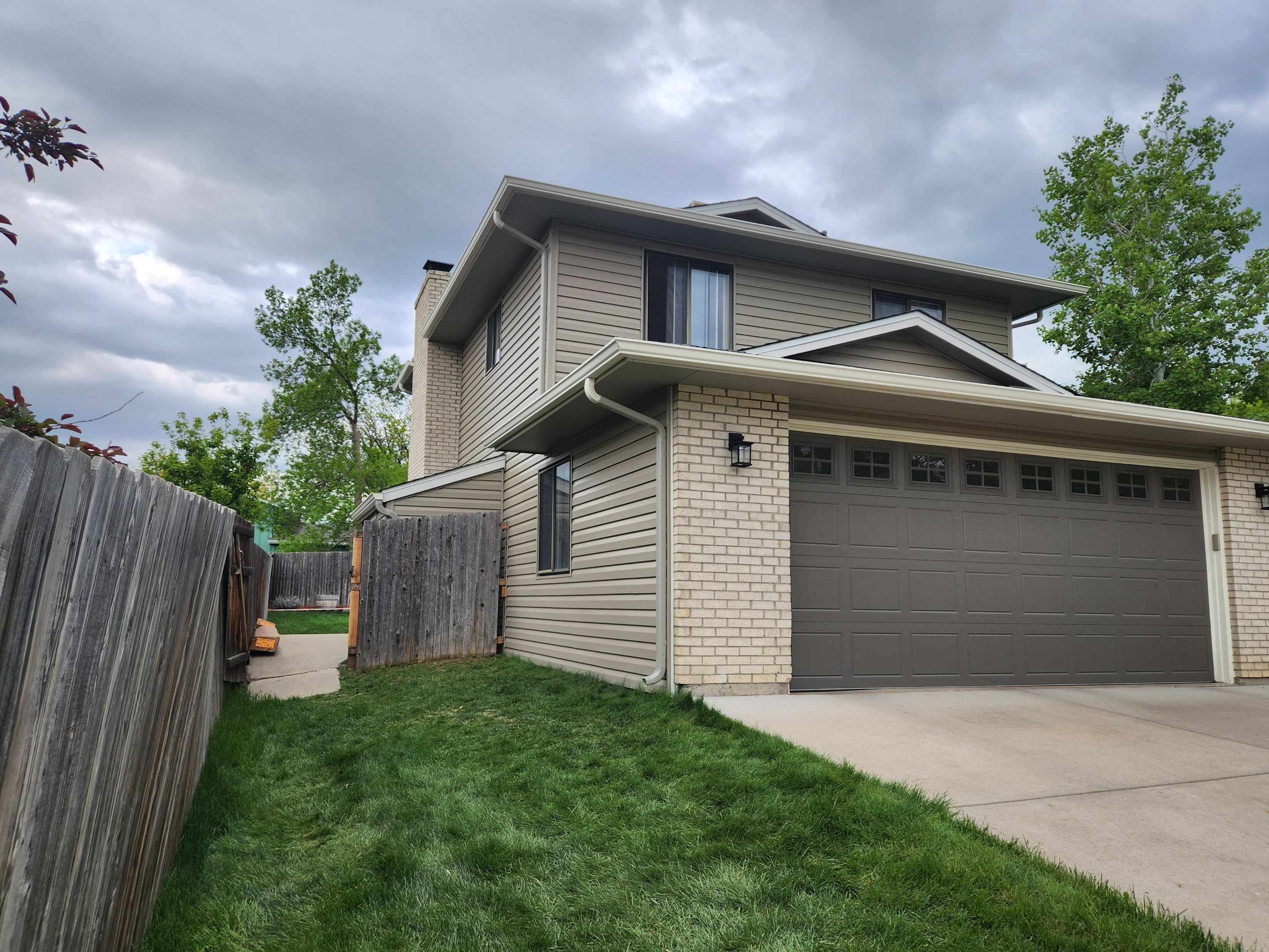 Vinyl siding replacement  by United Windows and Siding LLC