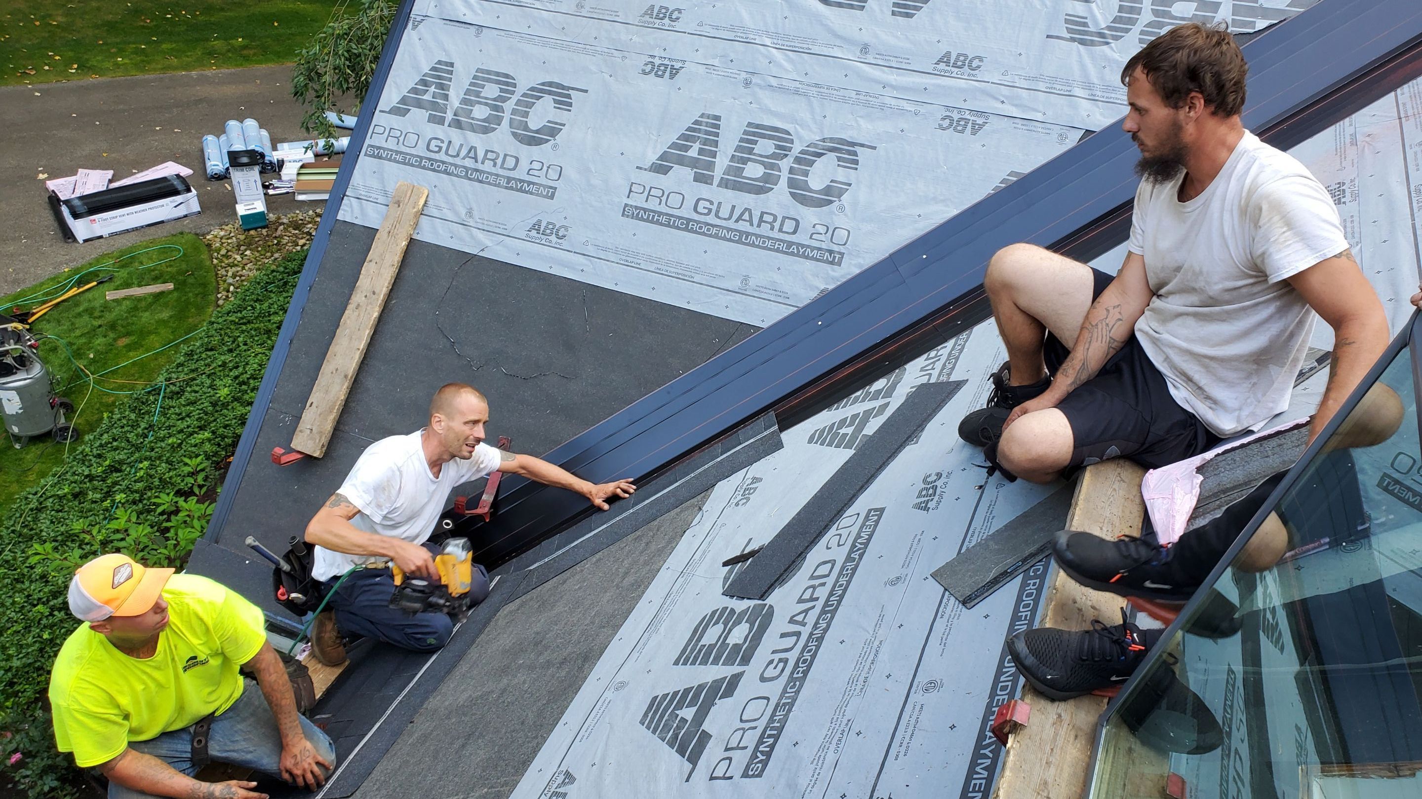 Residential Roofing Installation using Owens Corning Duration, Driftwood by Absolute Roofing and Construction