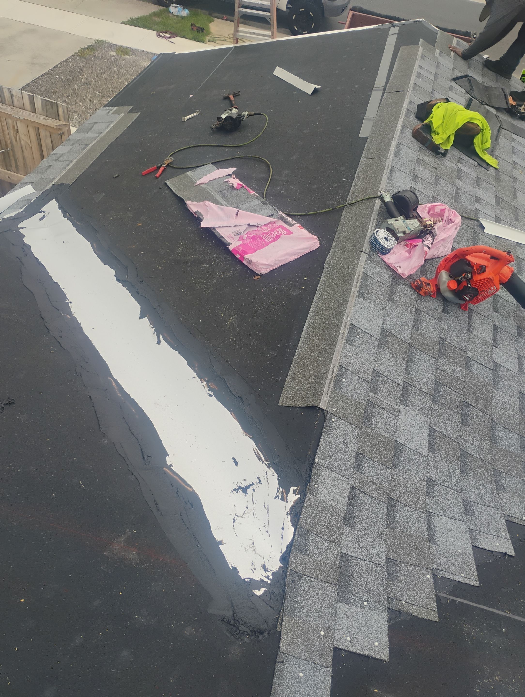 Project in Largo 33778 by Mitchell Roofing Company LLC 